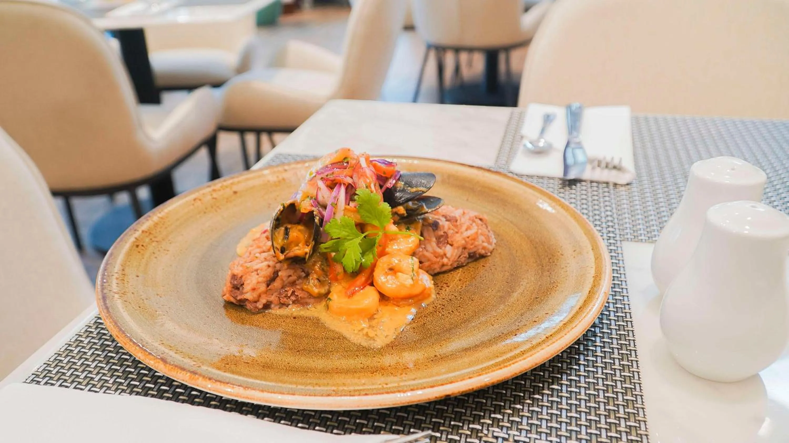 Restaurant/places to eat in Hilton Garden Inn Panama City Downtown, Panama