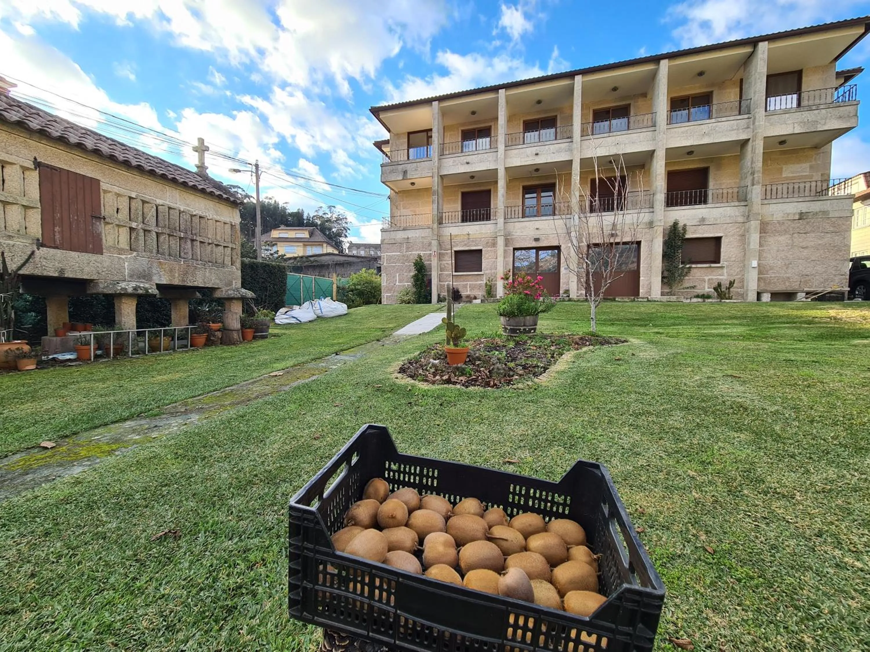 Garden in Apartamentos Ria de Aldan