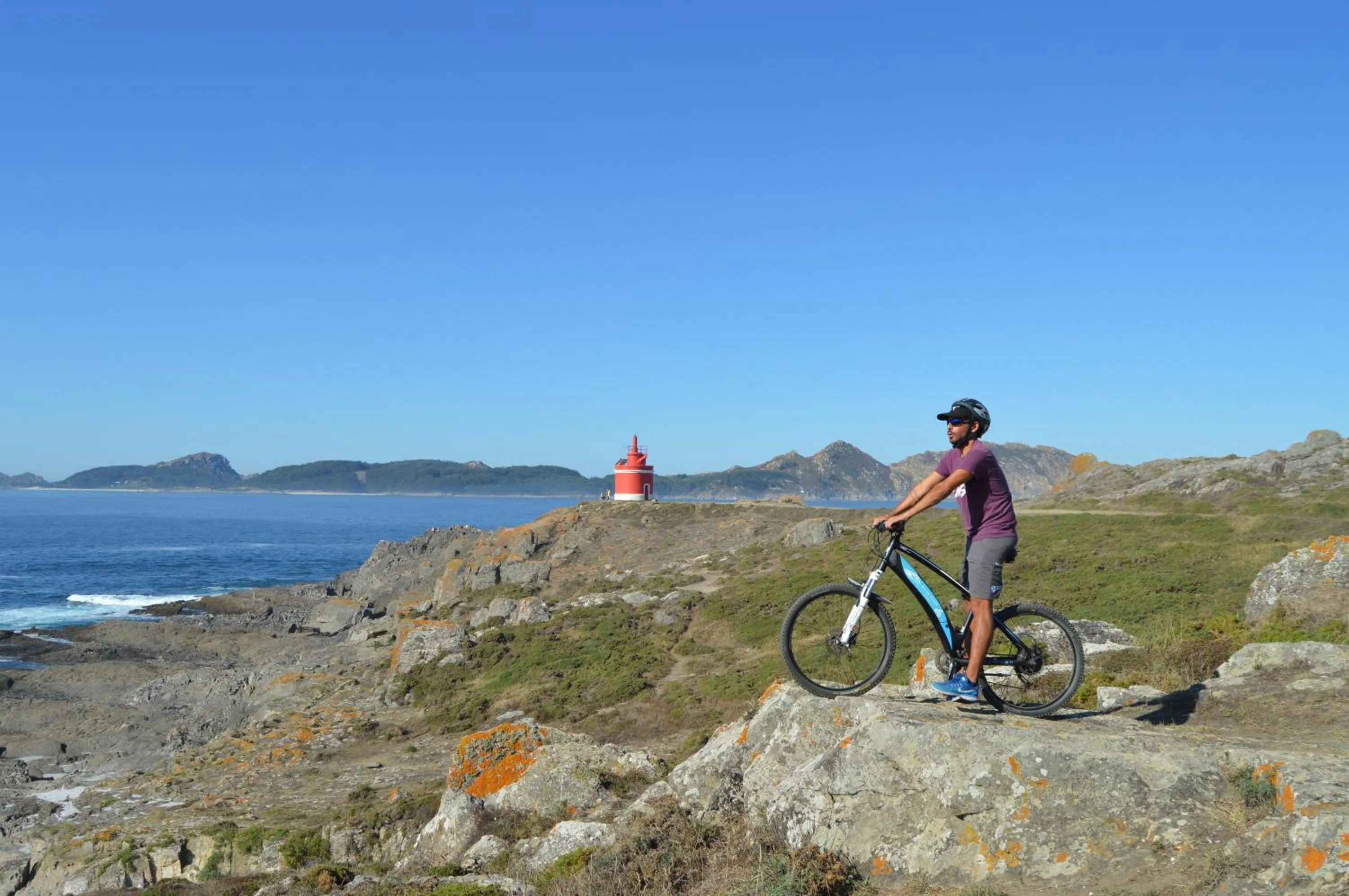 Cycling in Apartamentos Ria de Aldan