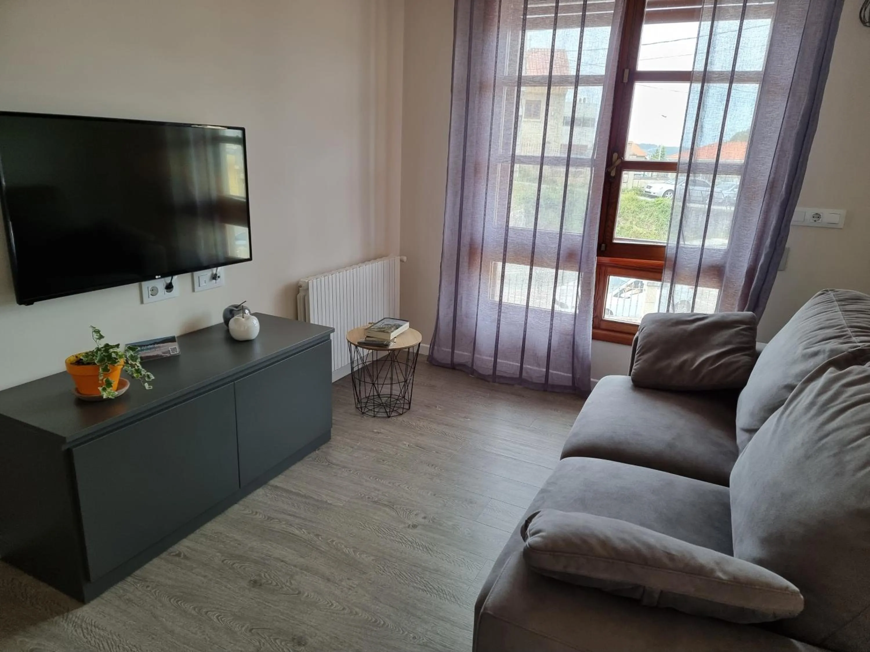 TV and multimedia in Apartamentos Ria de Aldan