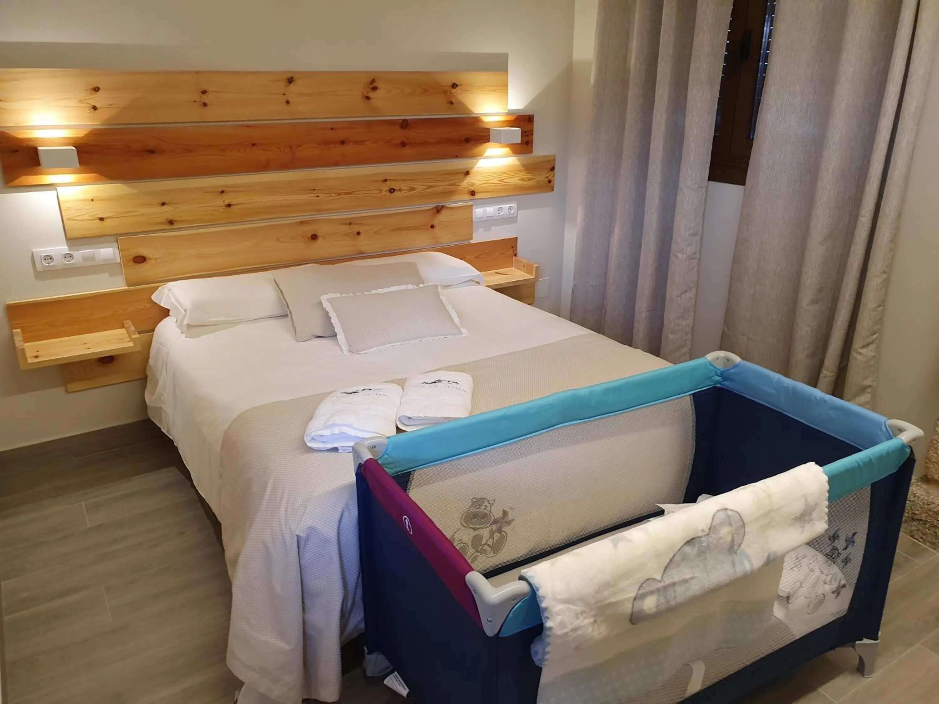 Bedroom in Apartamentos Ria de Aldan