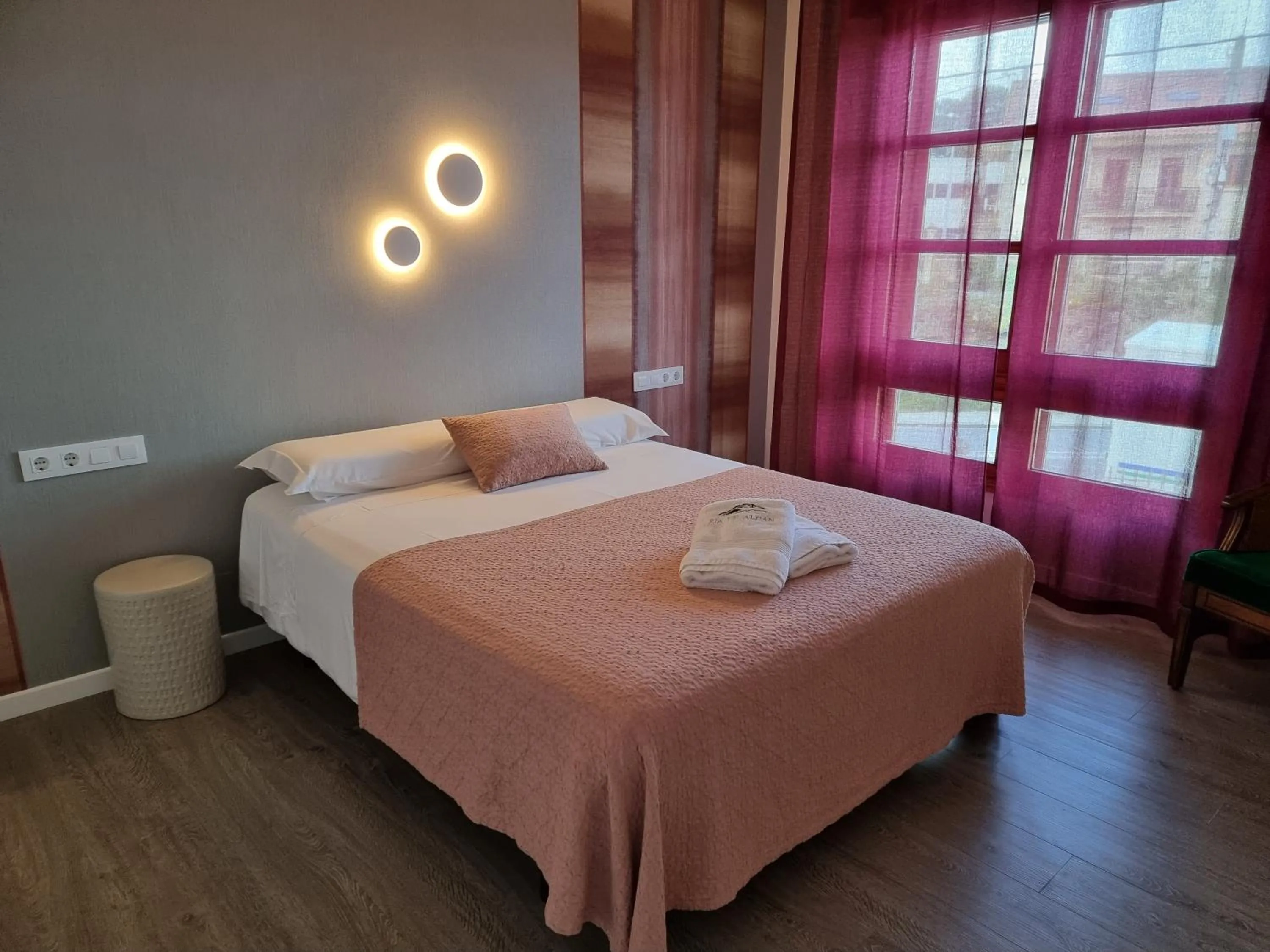 Bed in Apartamentos Ria de Aldan