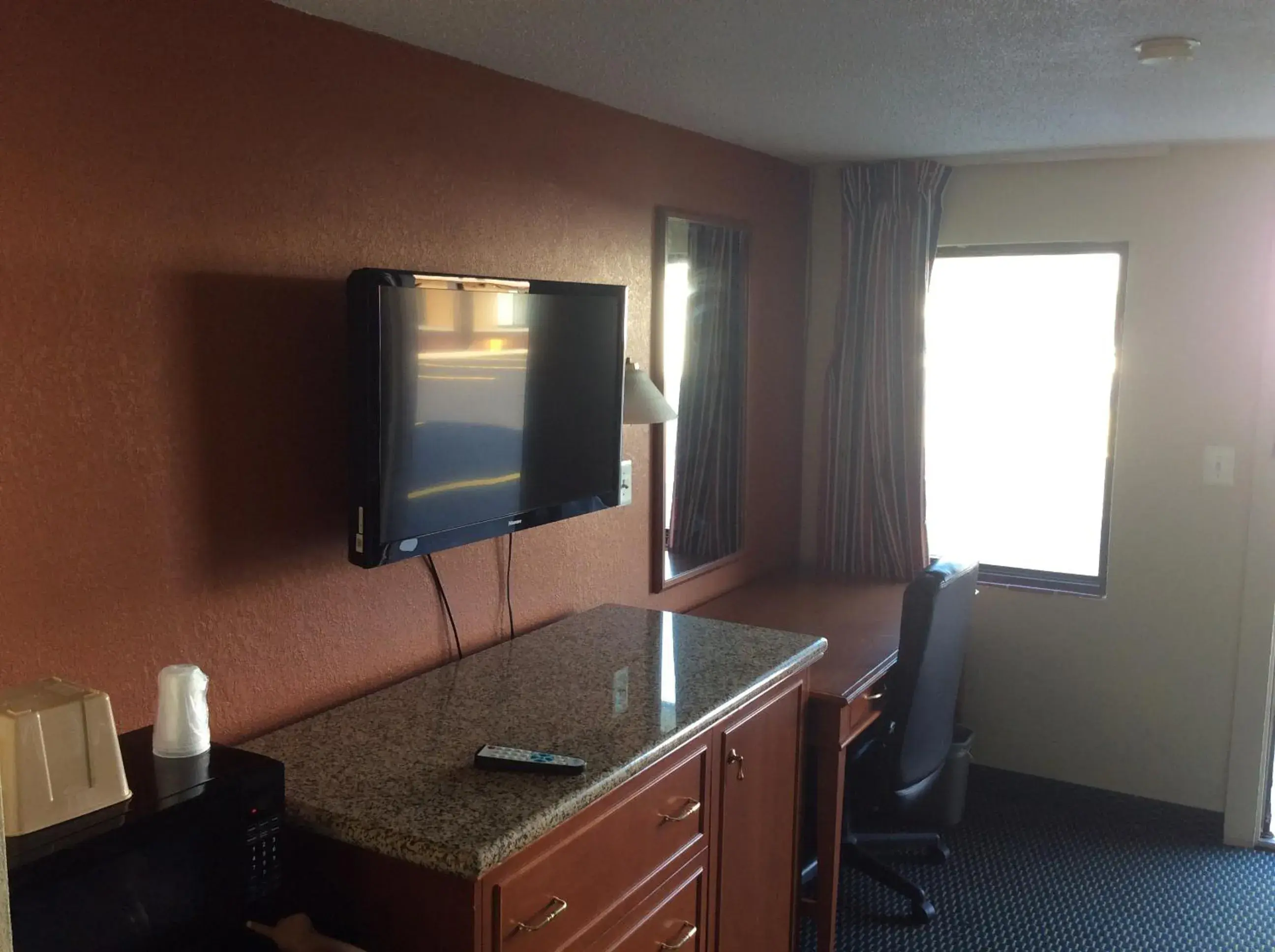 TV and multimedia in Royal Inn TV and multimedia in Royal Inn