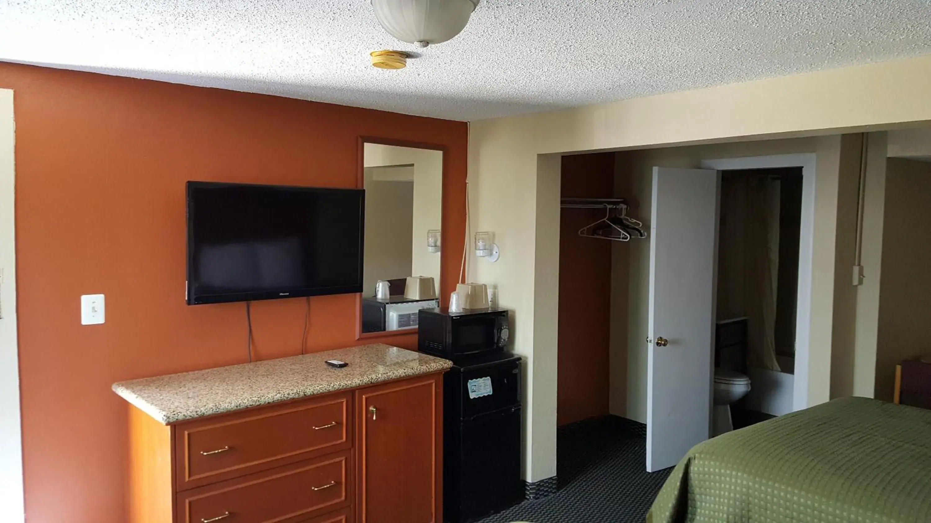 Decorative detail, Bed in Royal Inn Decorative detail, Bed in Royal Inn