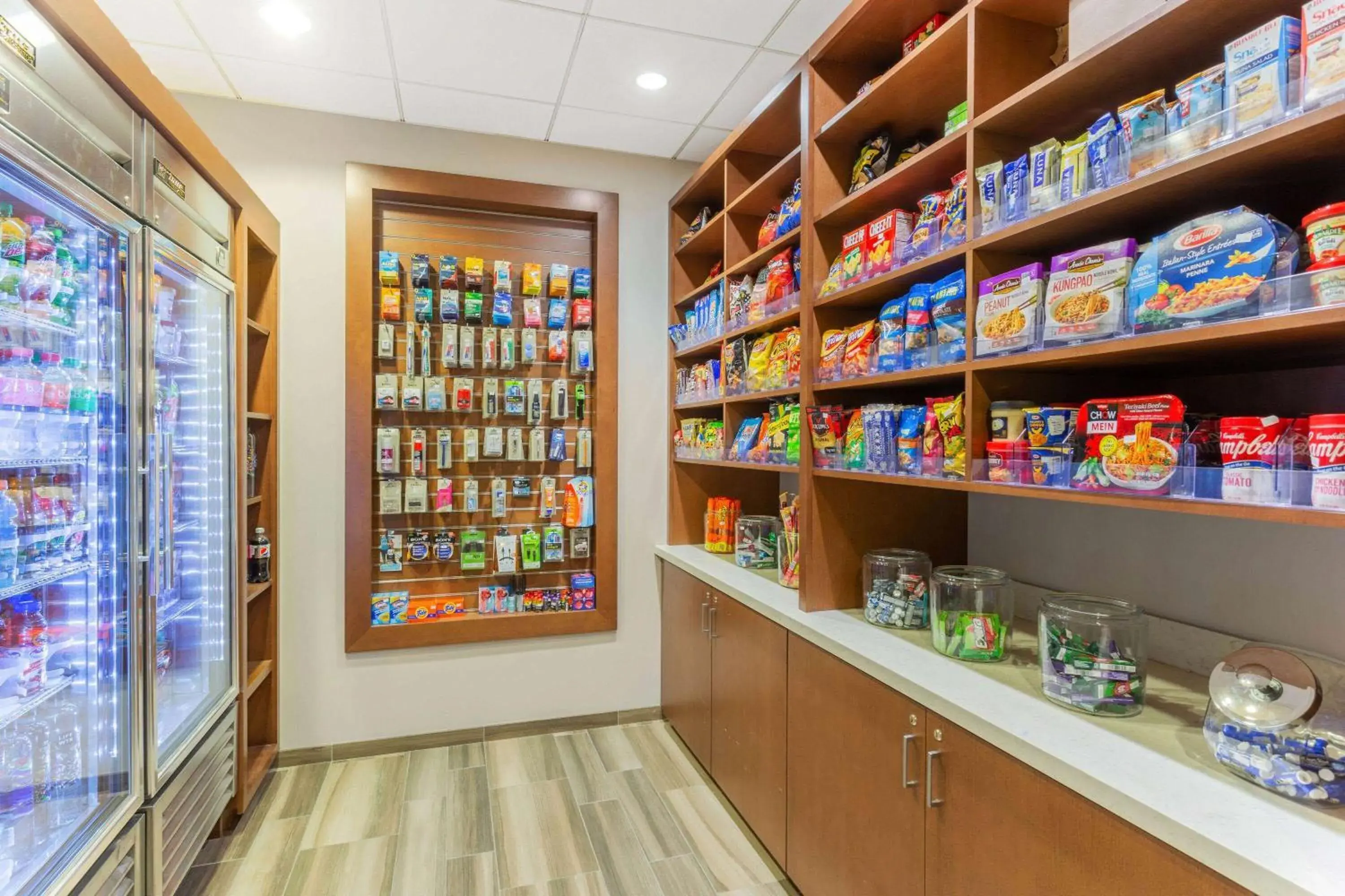 Food and drinks in La Quinta Inn & Suites by Wyndham Chicago Downtown Food and drinks in La Quinta Inn & Suites by Wyndham Chicago Downtown