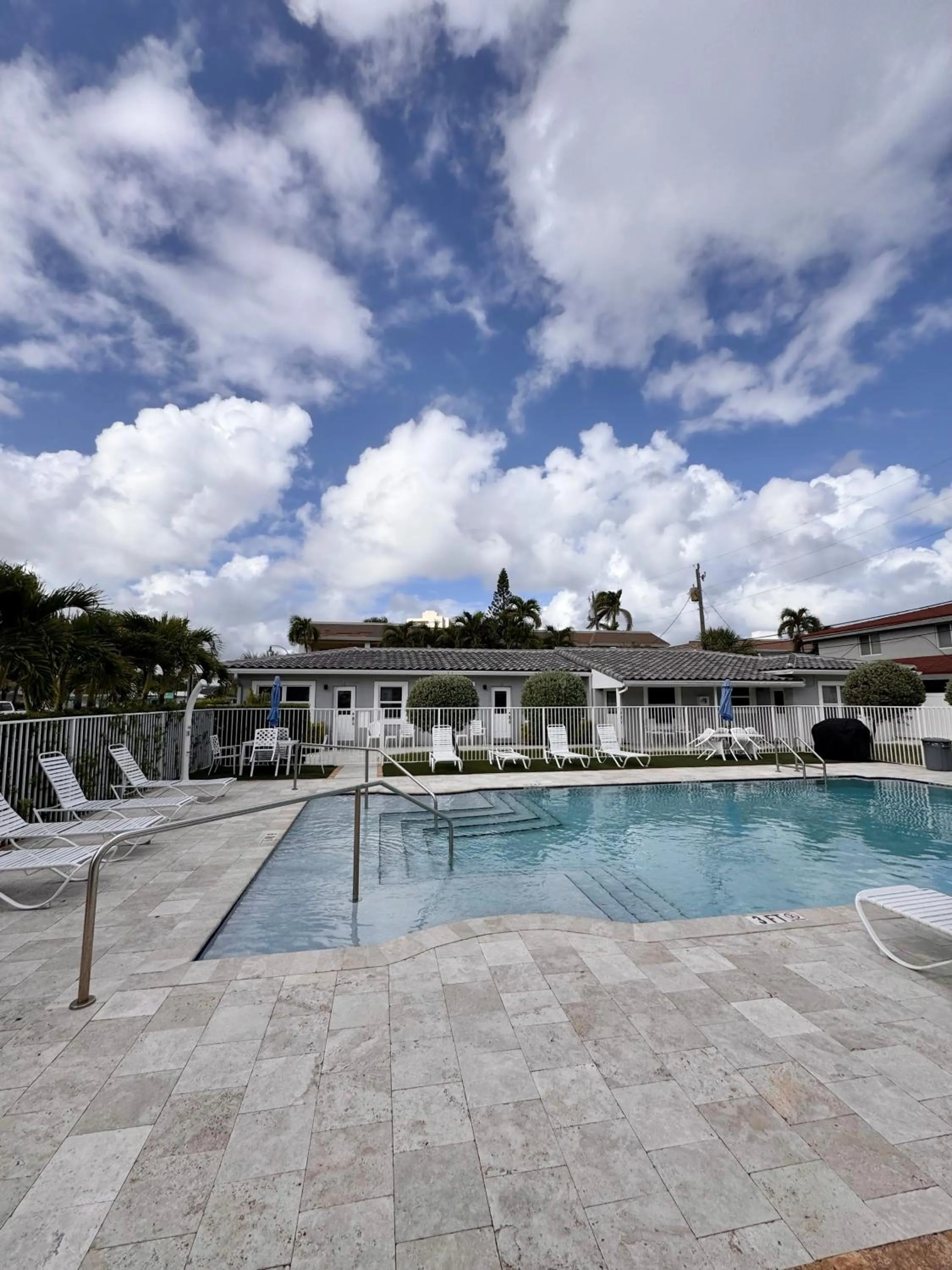 Pool view in Coral Key Inn