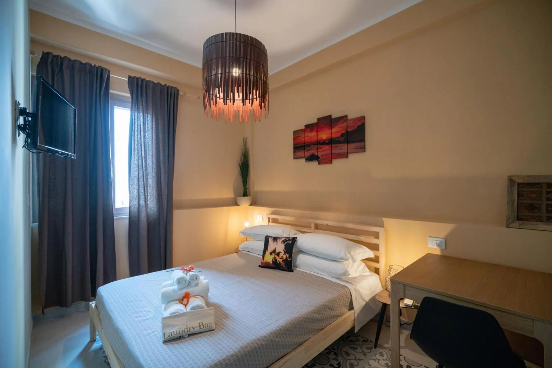 Photo of the whole room, Bed in Sea Station