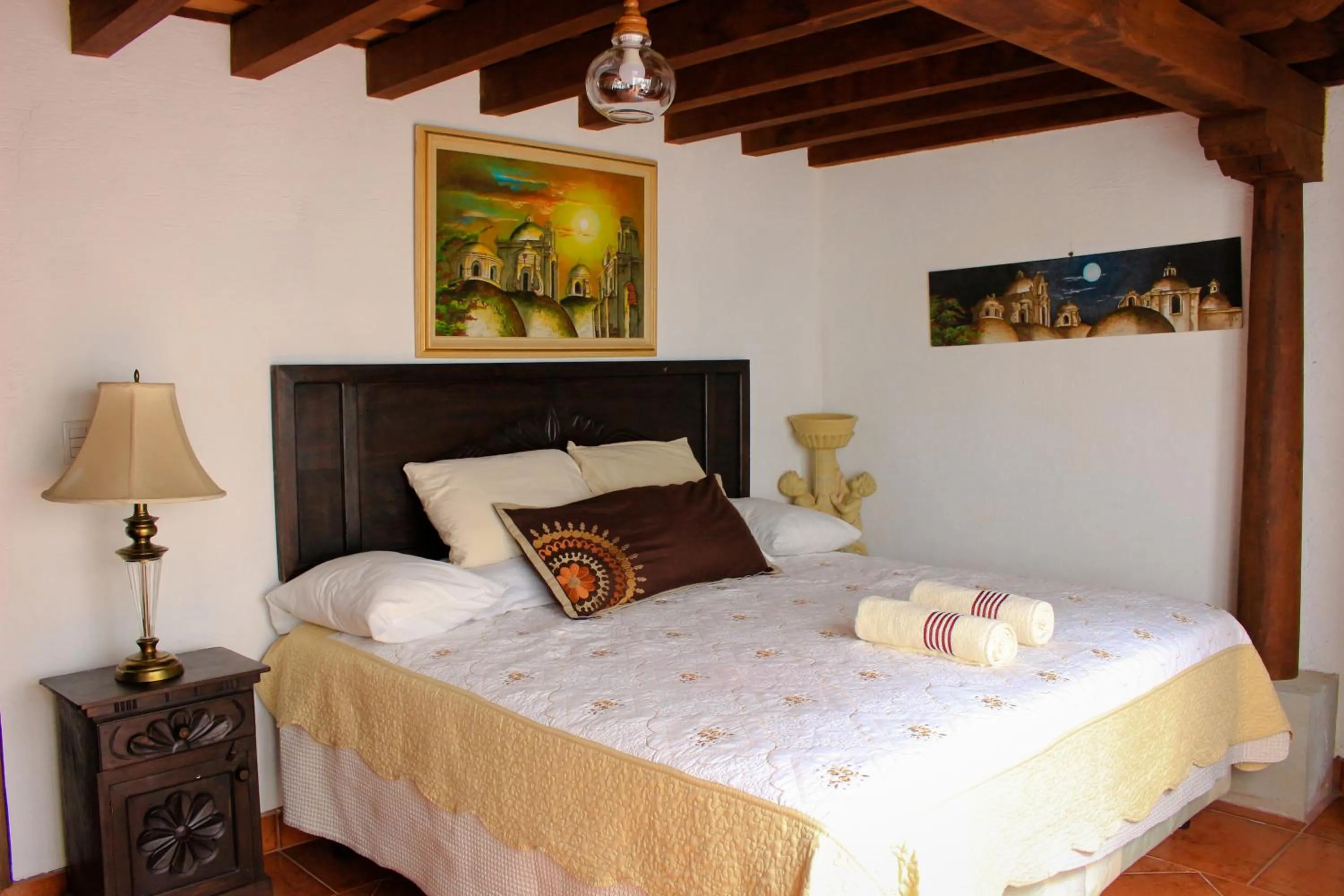 Bed in Hotel Real Antigua
