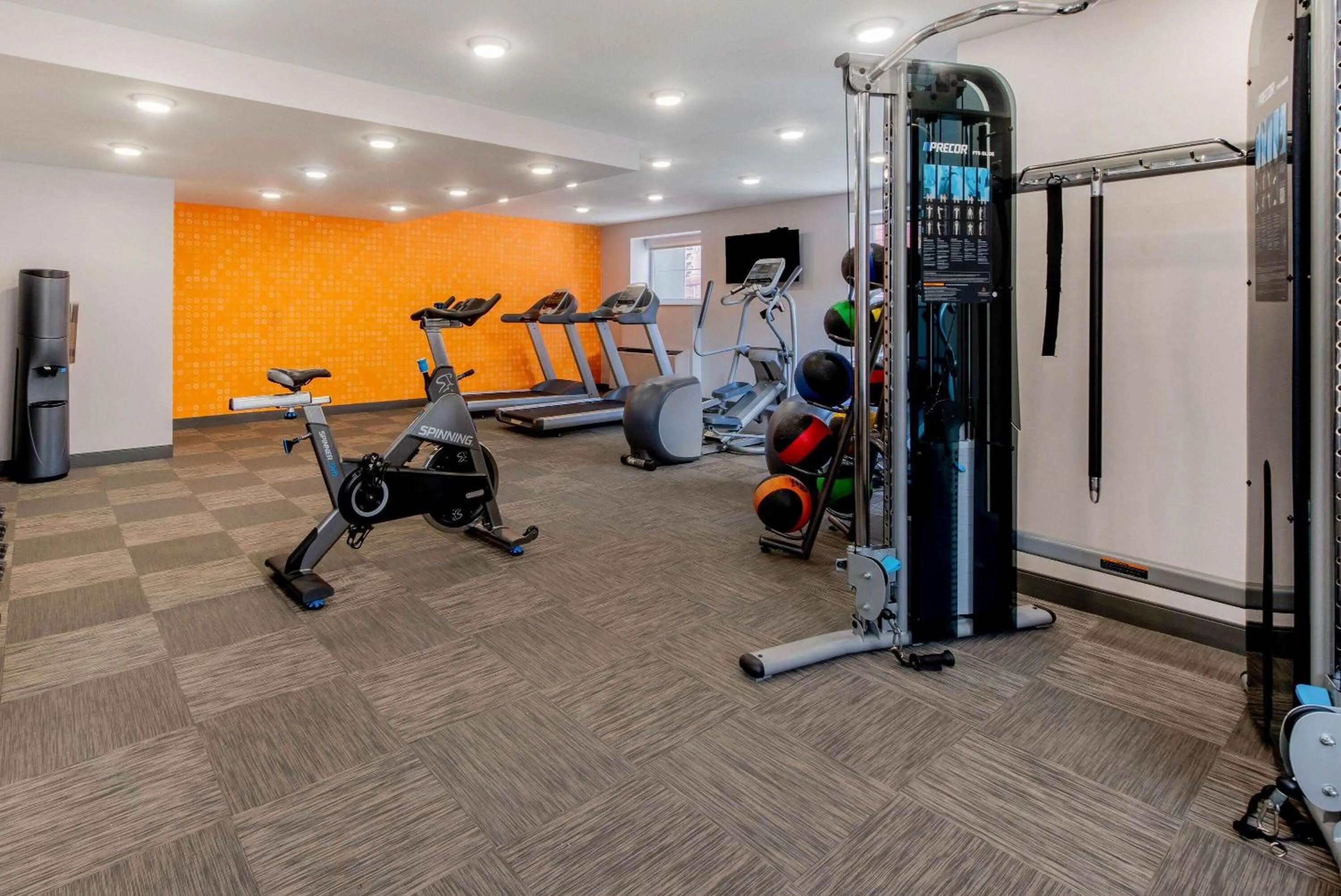 Fitness centre/facilities in La Quinta by Wyndham New Orleans Downtown