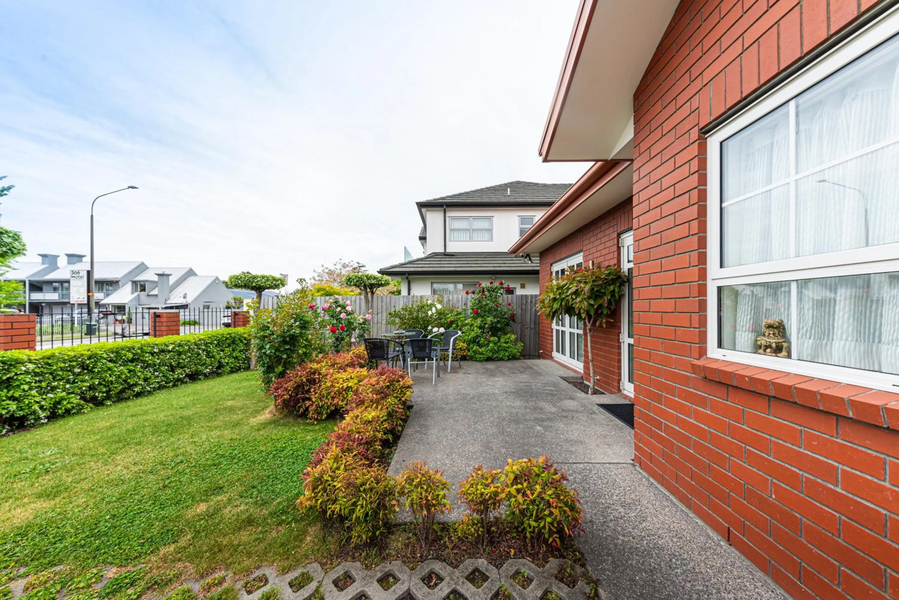 Property building in 315 Motel Riccarton