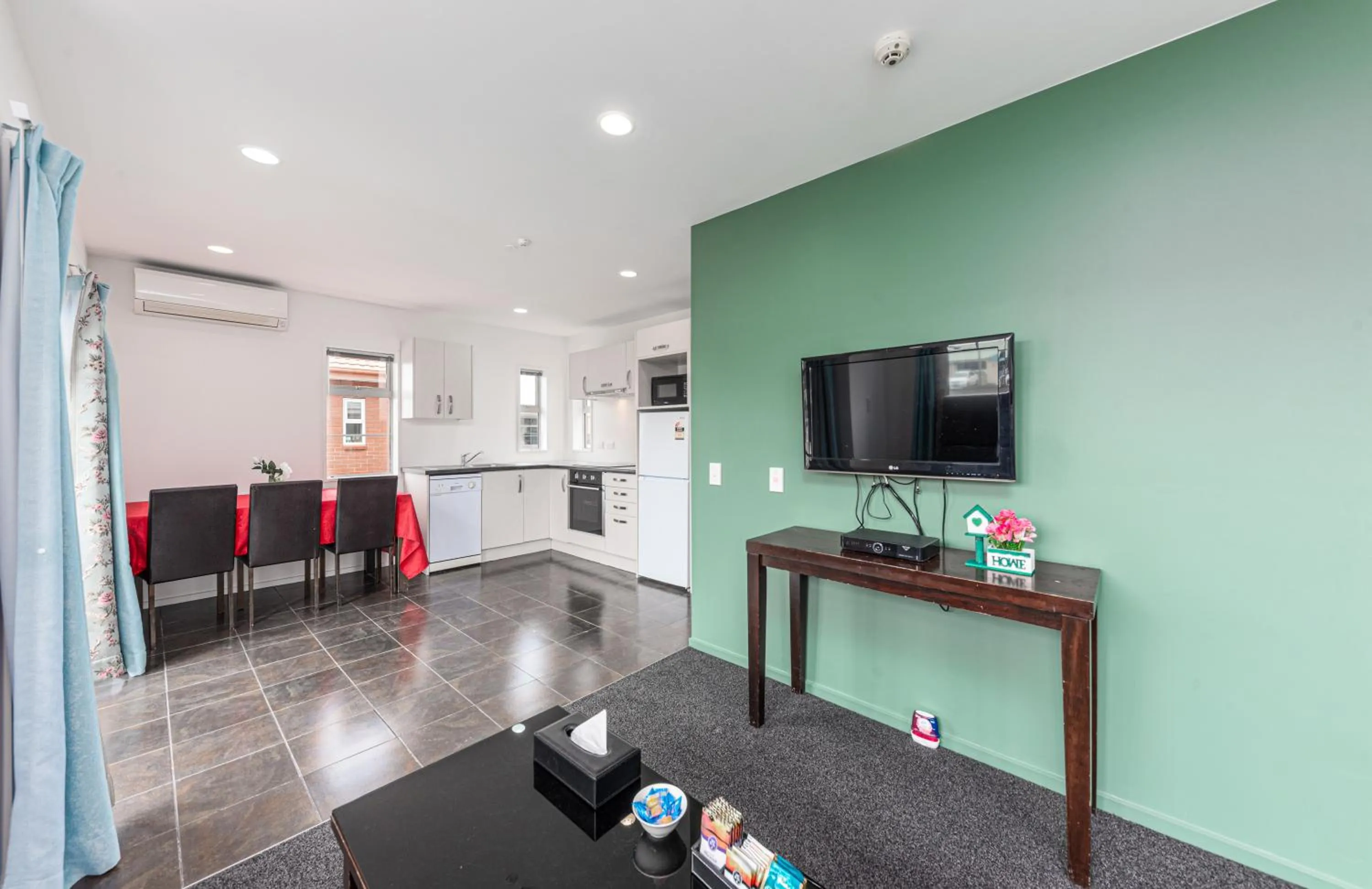 TV and multimedia in 315 Motel Riccarton