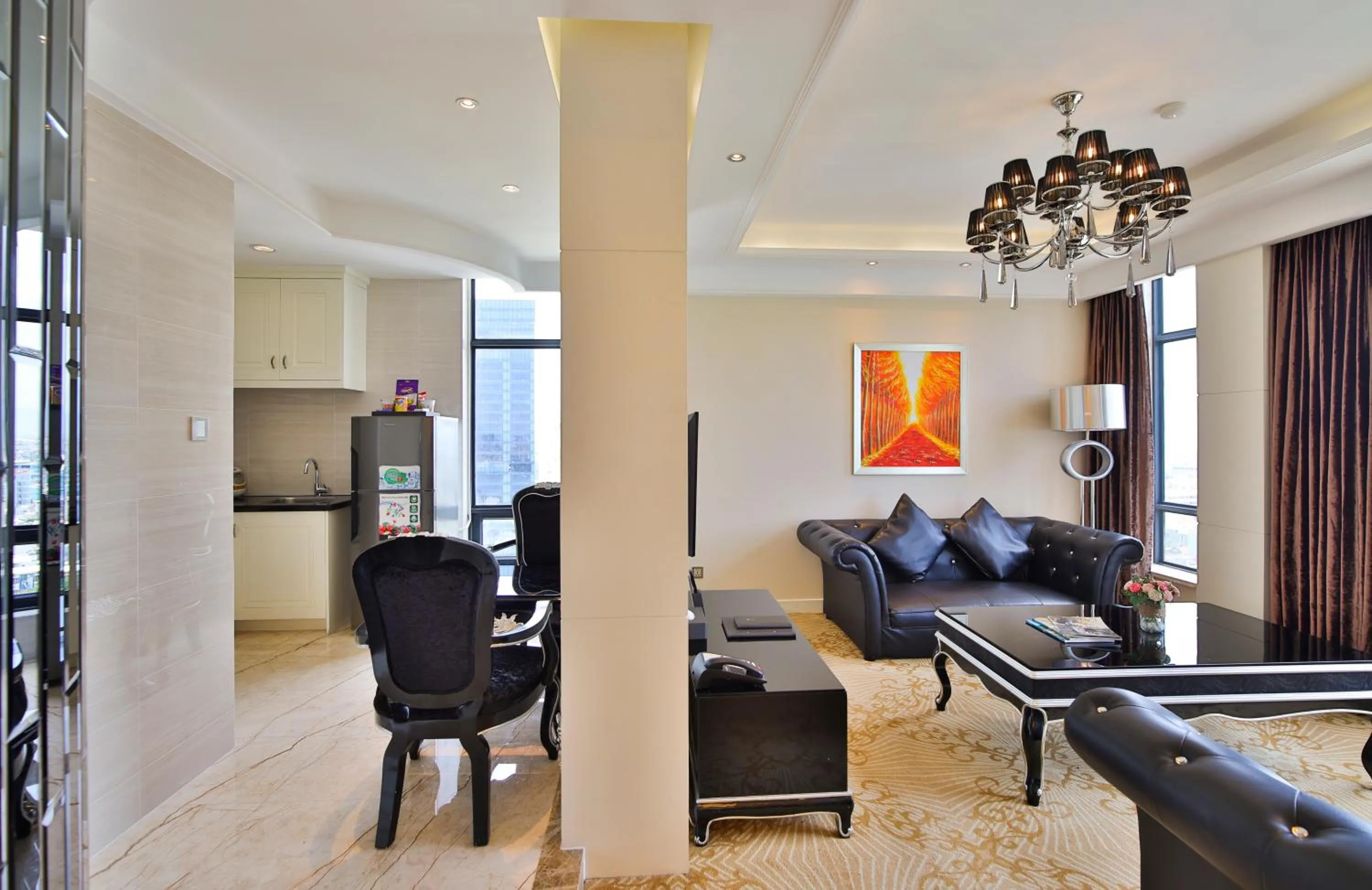 Kitchen or kitchenette in Brilliant Hotel - Afternoon Tea Inclusive