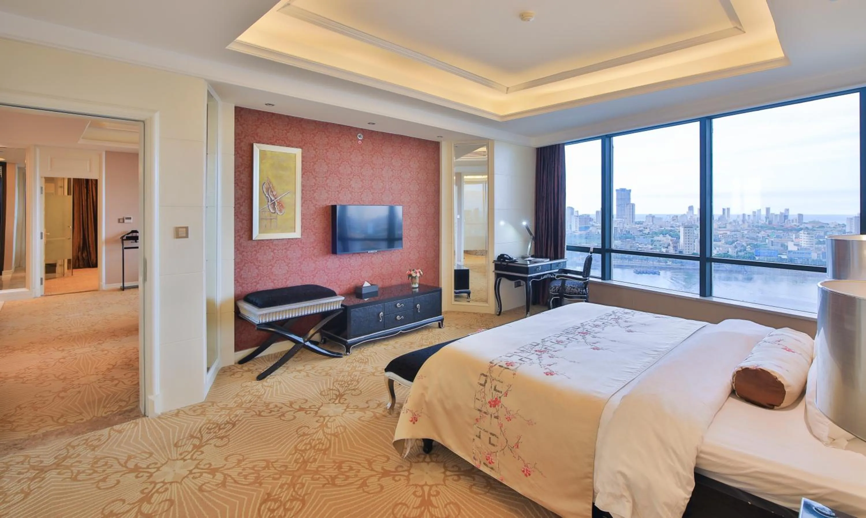 Bedroom, Bed in Brilliant Hotel - Afternoon Tea Inclusive