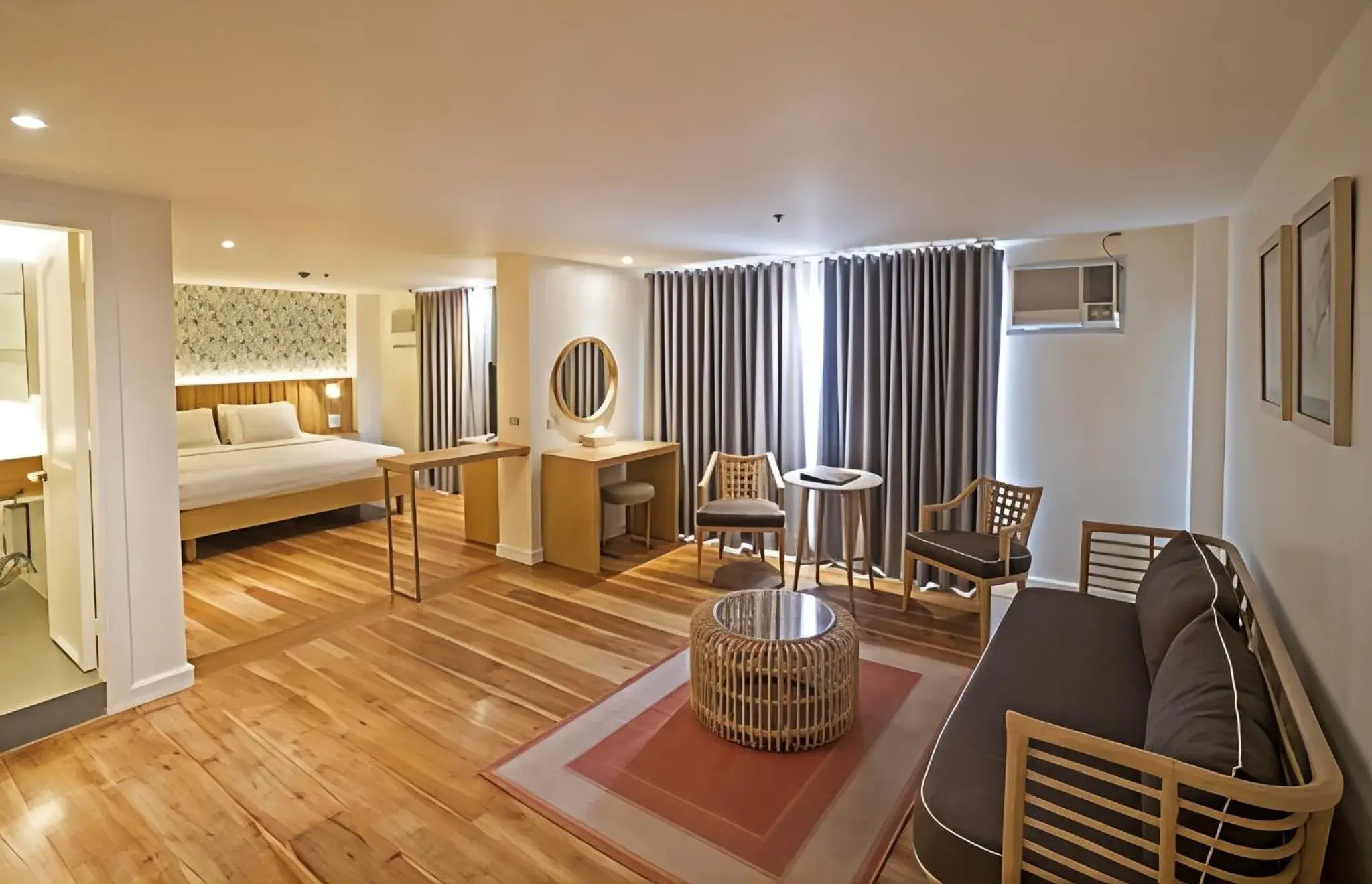 Bed in Sugarland Hotel Bed in Sugarland Hotel