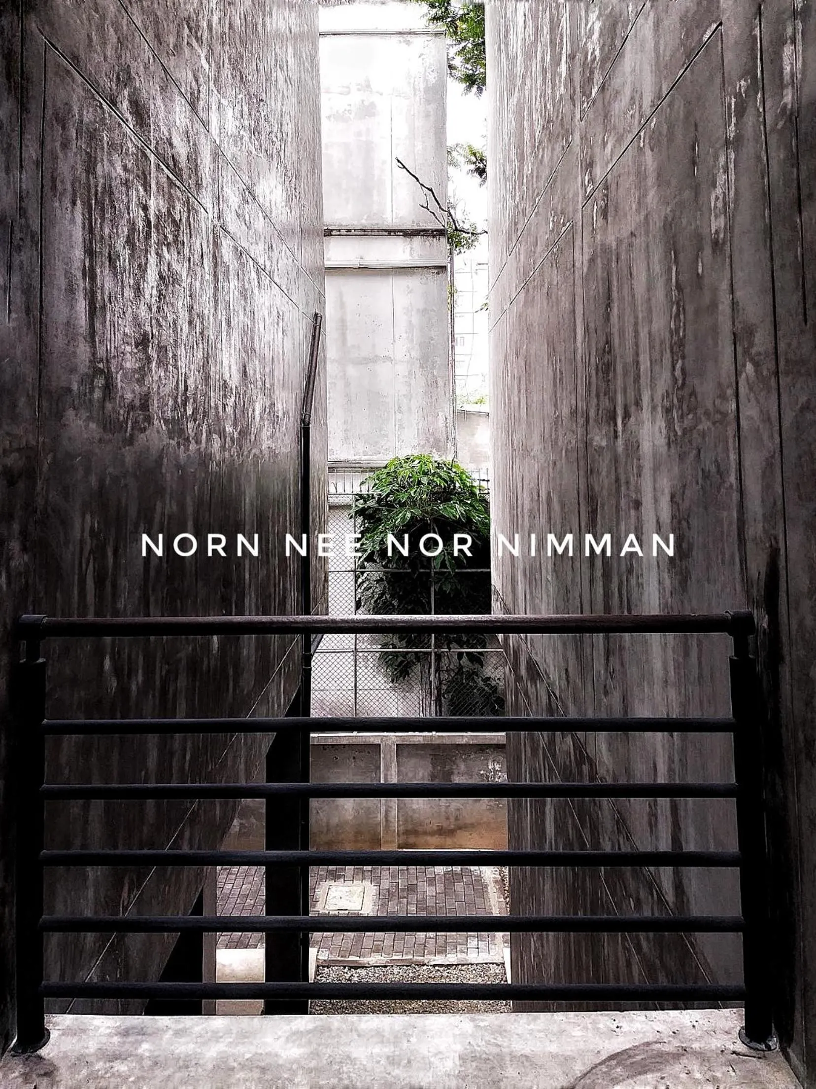 Facade/entrance in Norn Nee Nor