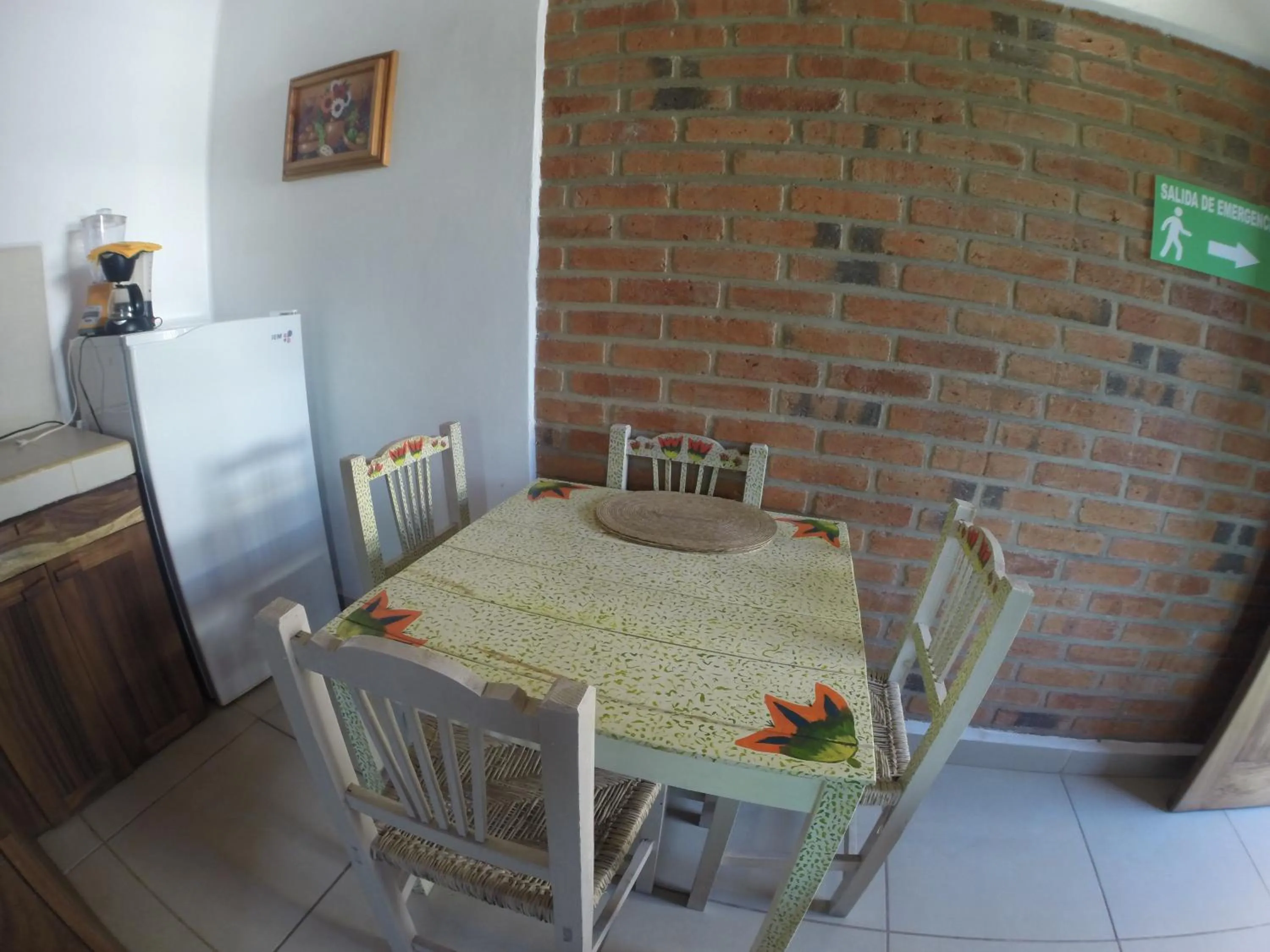 Dining area in Kiramar los Peyotes