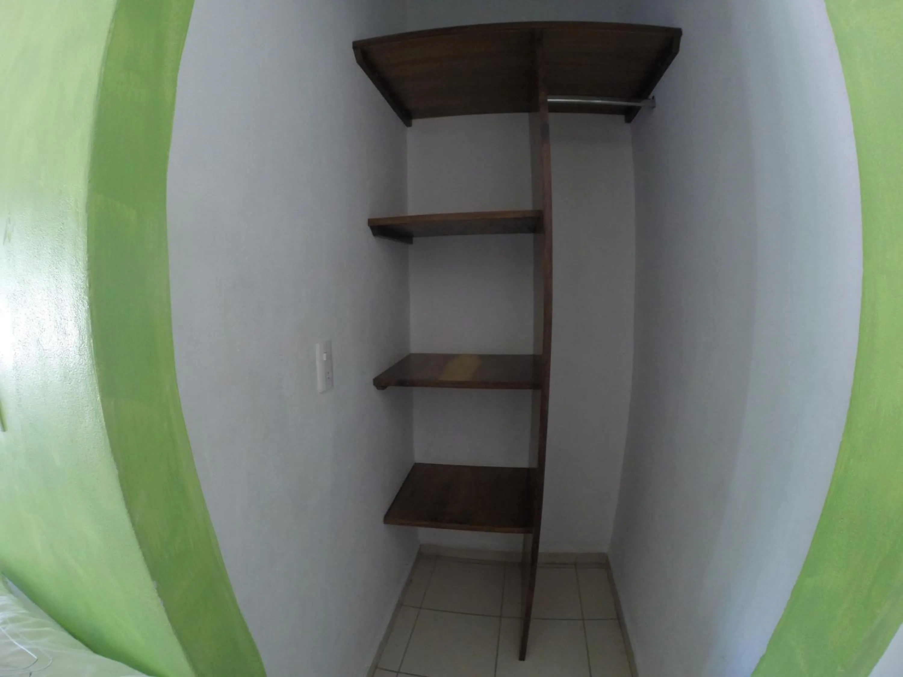 wardrobe in Kiramar los Peyotes