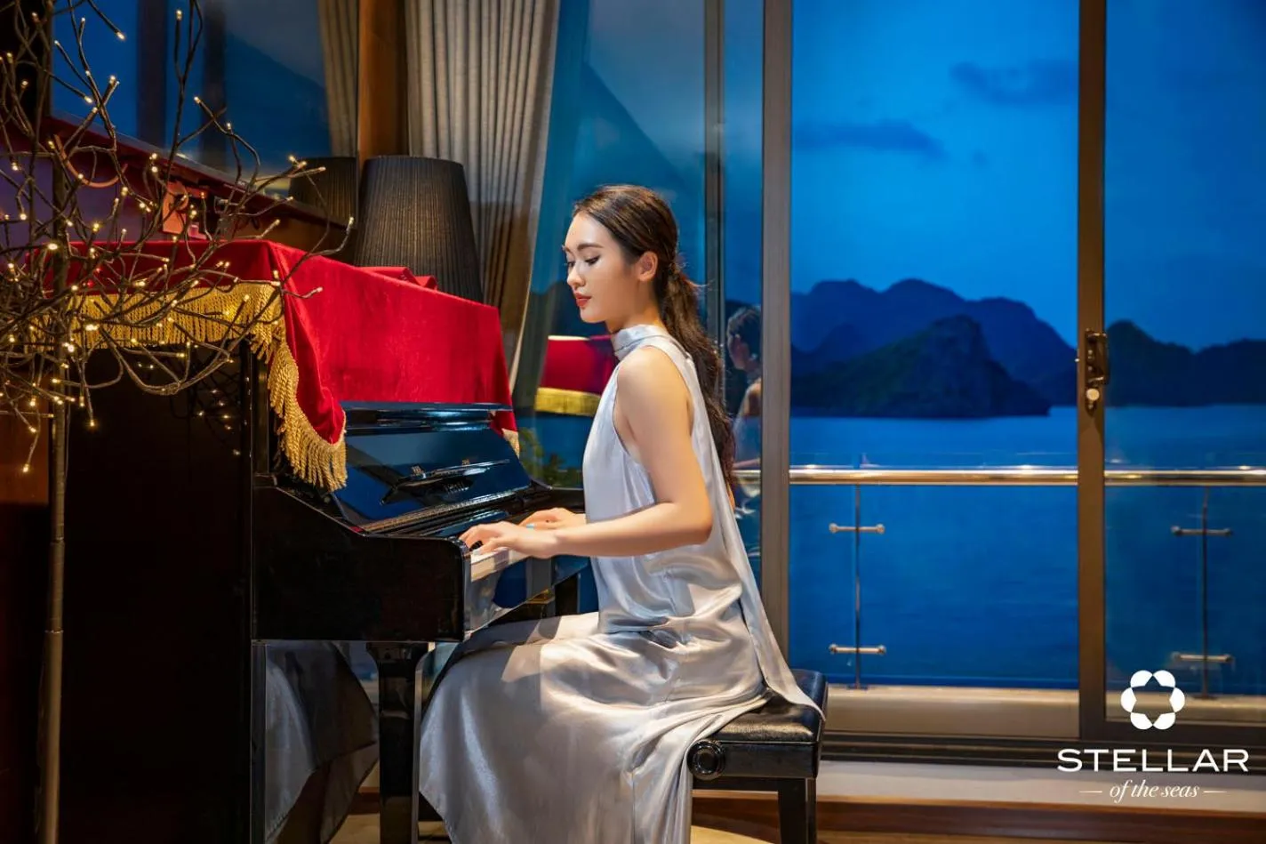 Restaurant/places to eat in Stellar of the Seas Cruise