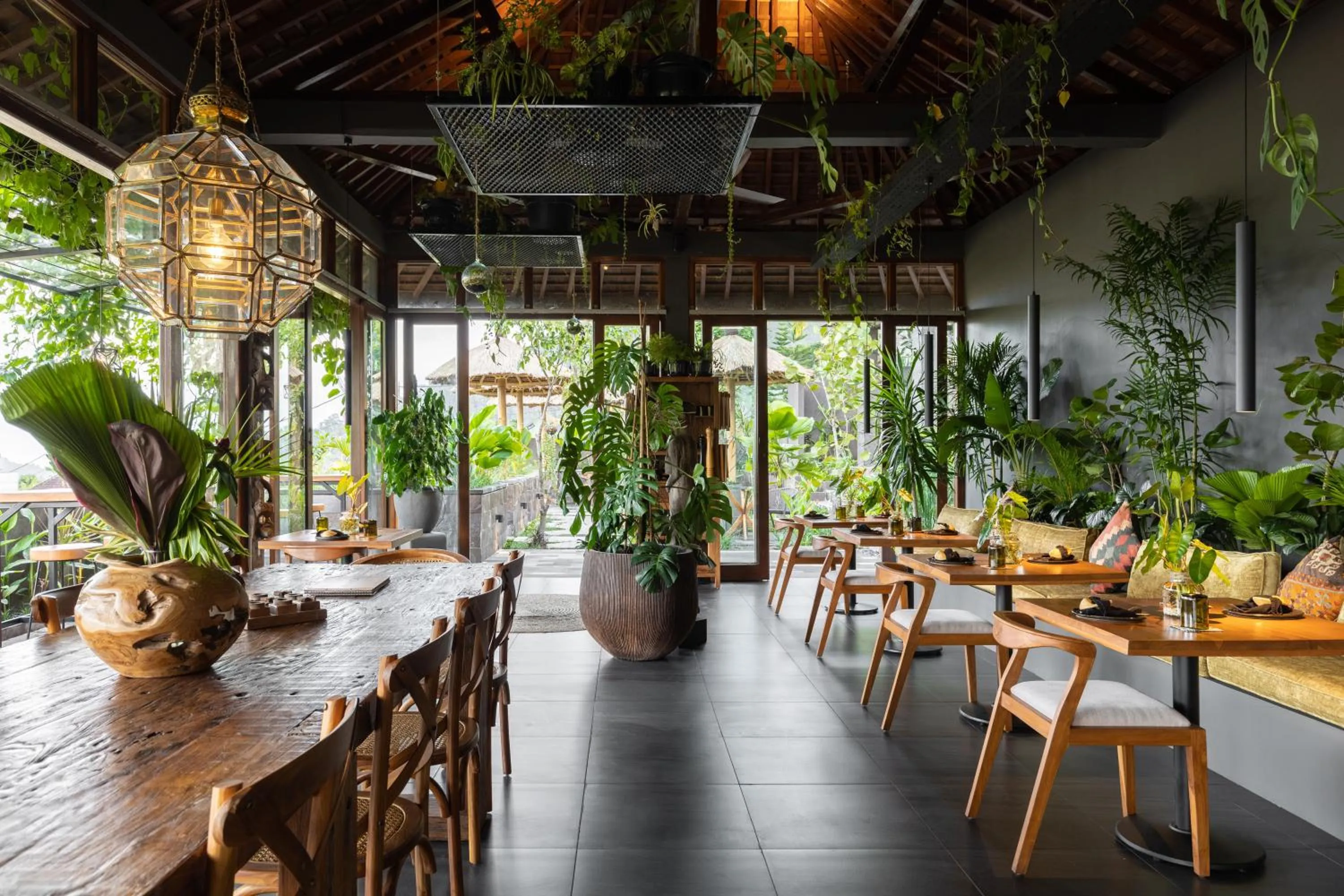 Restaurant/places to eat in Samanvaya - Adults Only