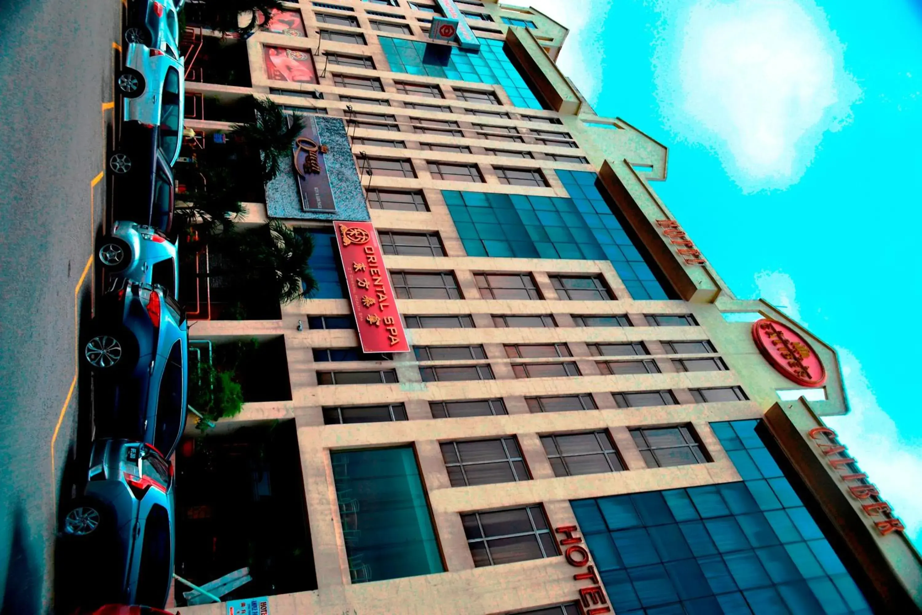 Property building in Hotel Caliber Property building in Hotel Caliber