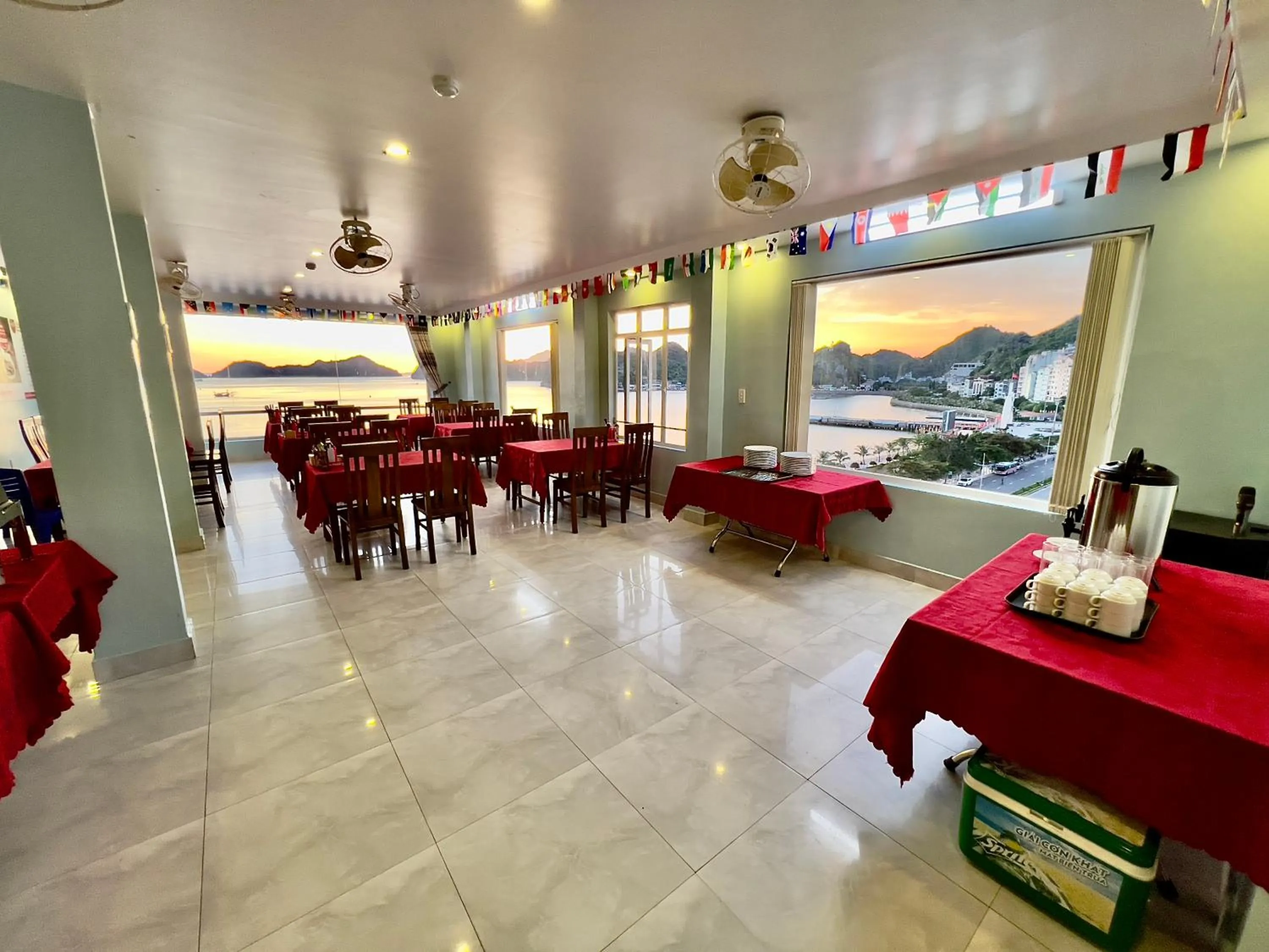 Natural landscape in Phoenix Flower Hotel