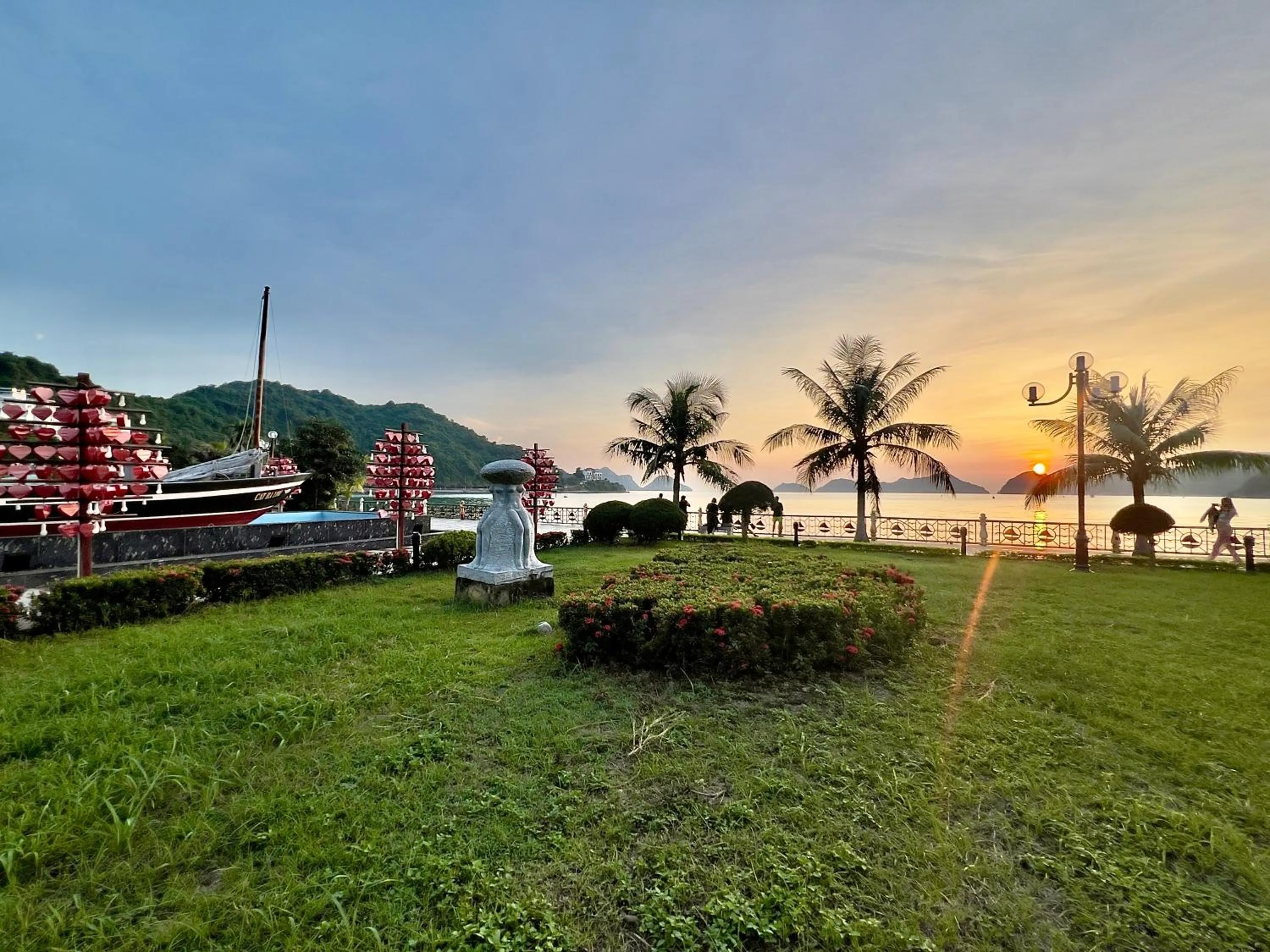 Nearby landmark in Phoenix Flower Hotel