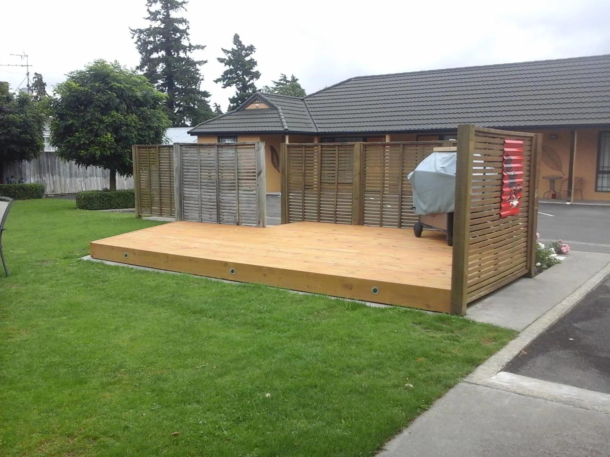 BBQ facilities in South Park Motel