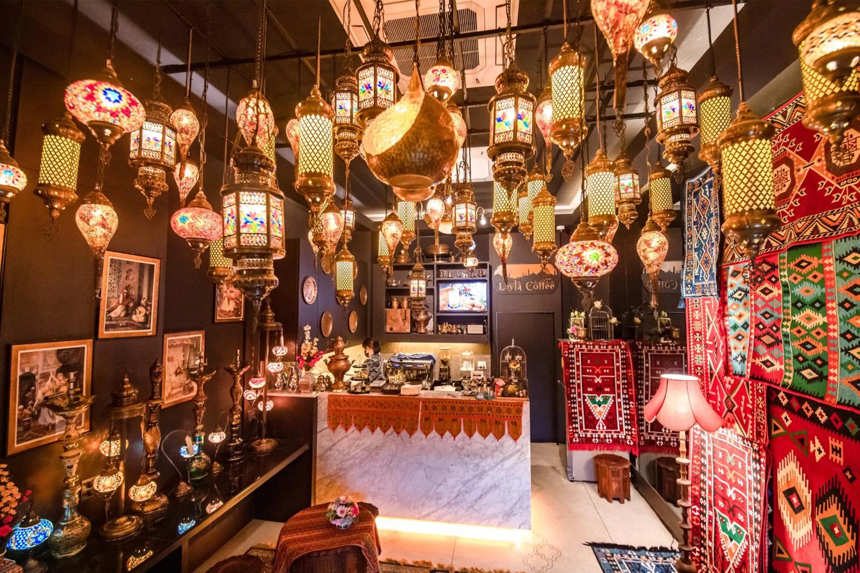 Food and drinks in Amman Unique Hotel