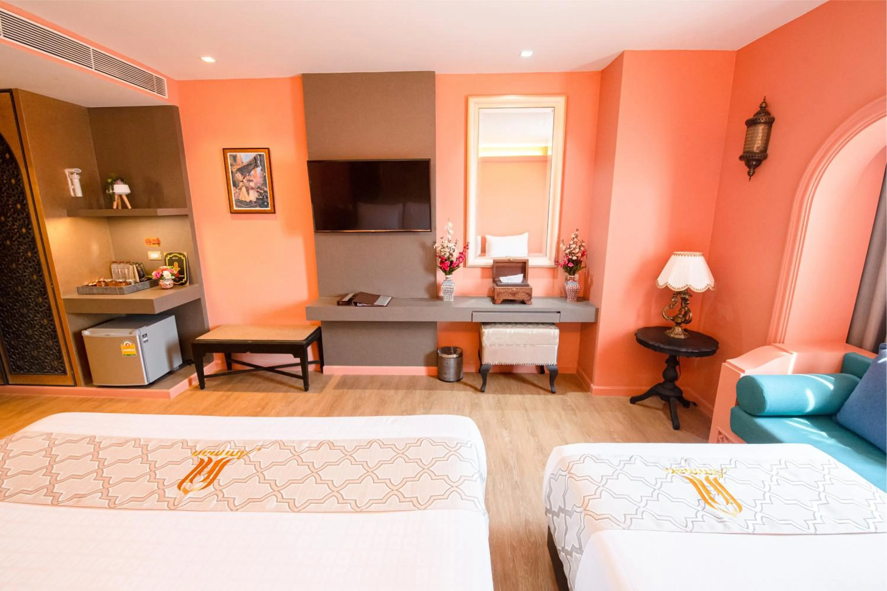 Photo of the whole room, Bed in Amman Unique Hotel