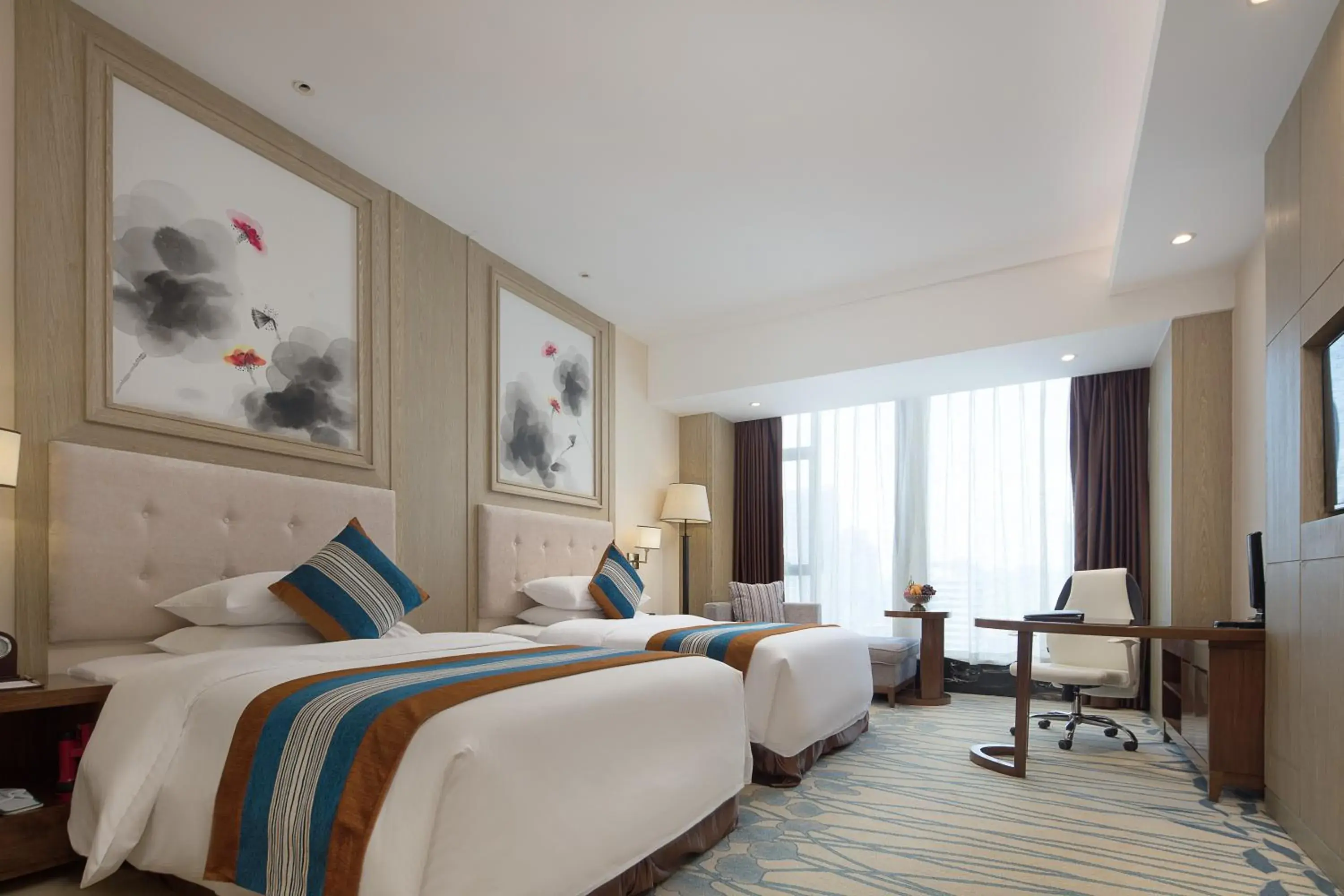 Deluxe Double Room with Bath in Perenc Hotel Deluxe Double Room with Bath in Perenc Hotel