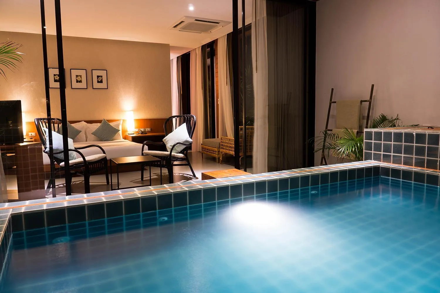 Photo of the whole room in Tri-Shawa Resort