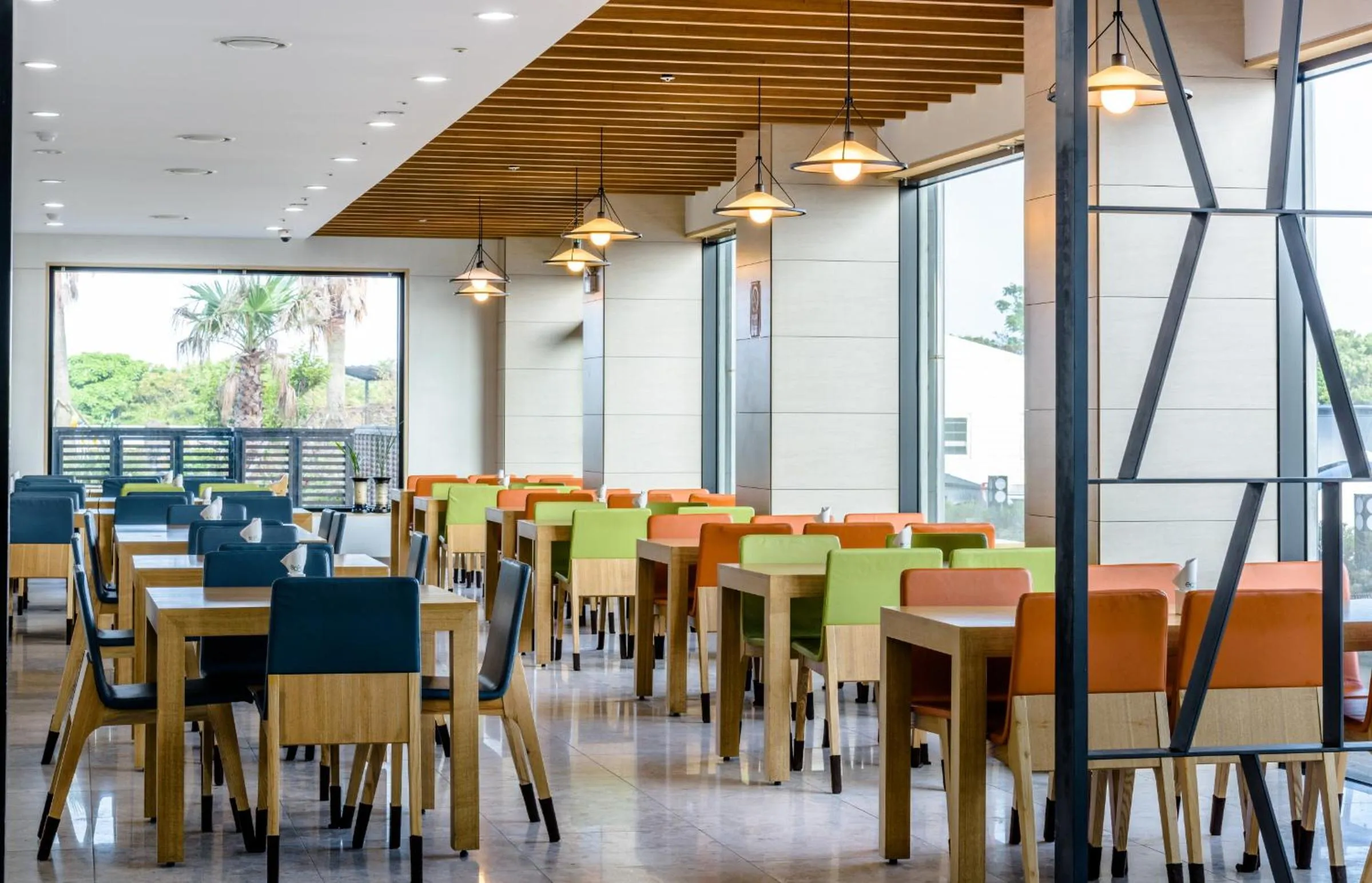 Restaurant/places to eat in Eco Green Resort