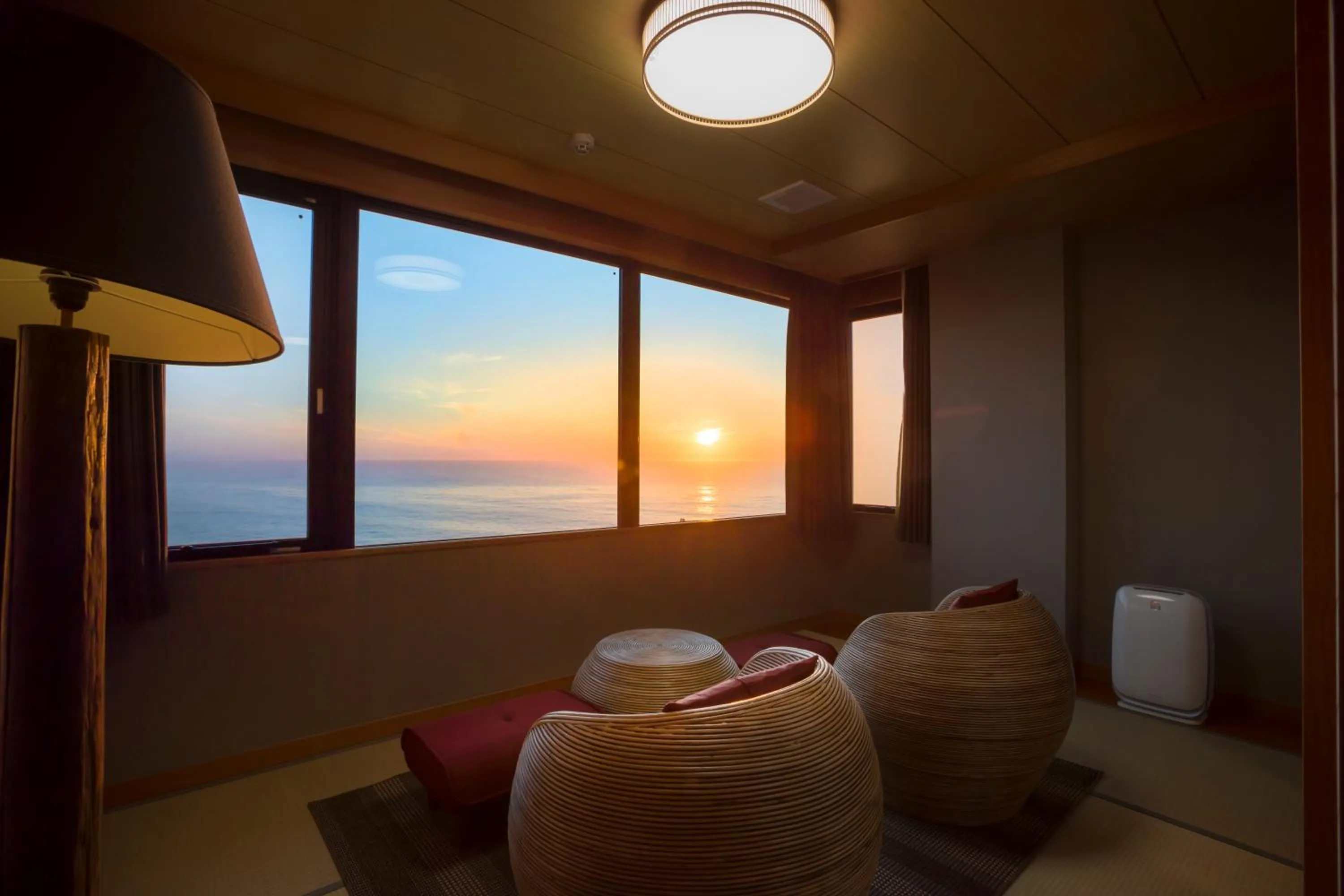 Photo of the whole room in Jukaitei