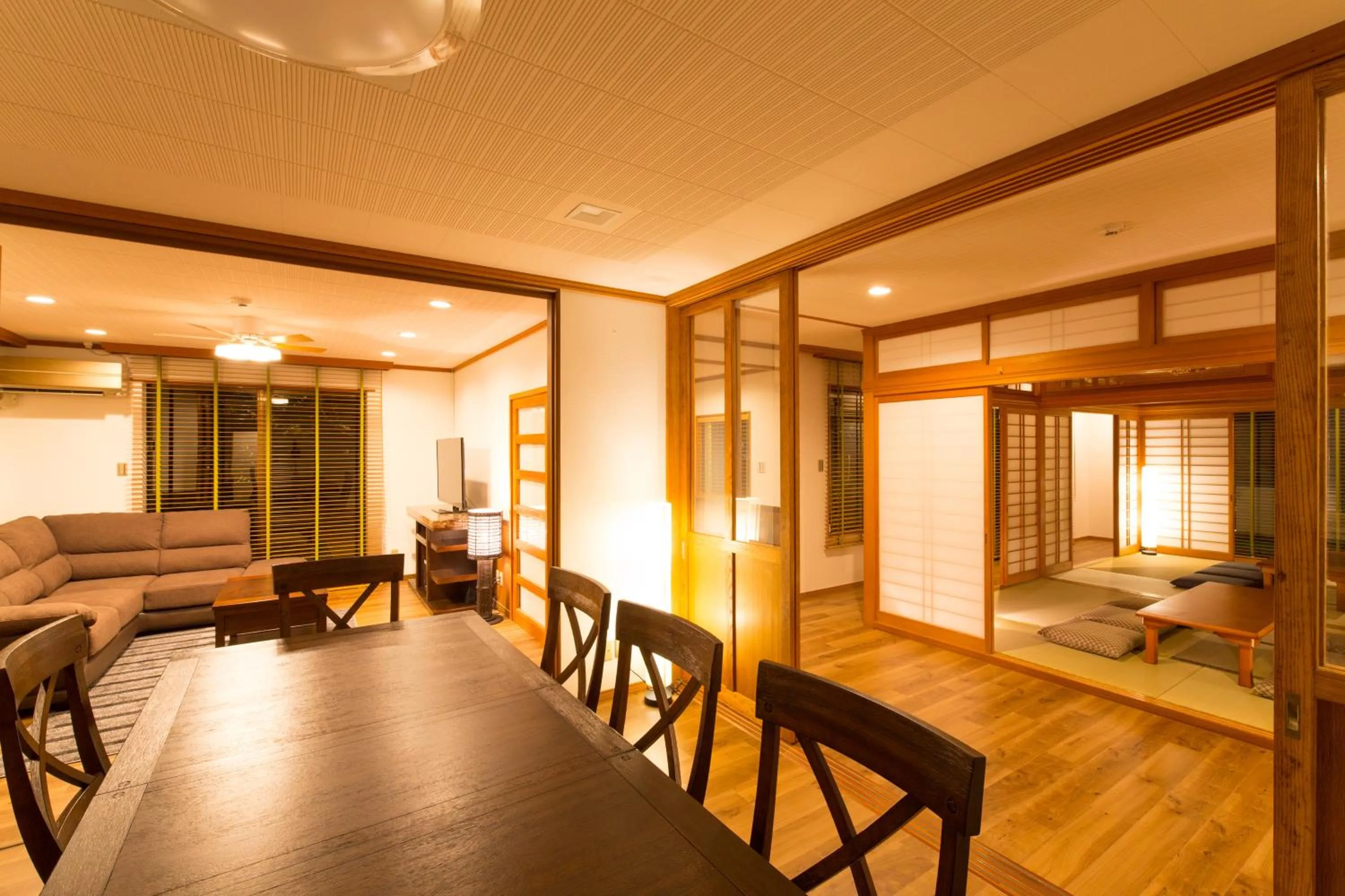 Living room in Sanshoen Kabira