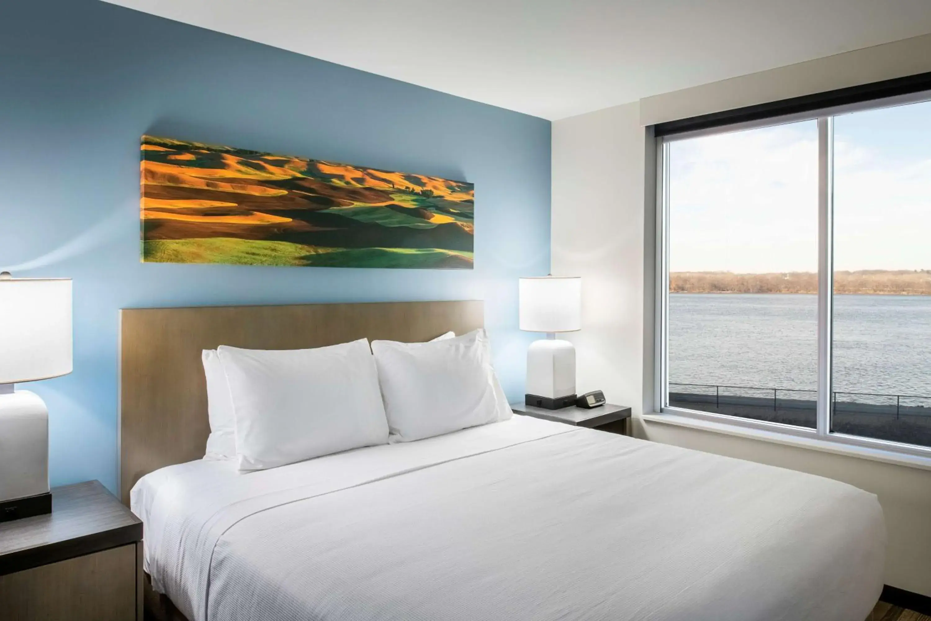 Photo of the whole room, Bed in Hyatt House East Moline/Quad Cities Photo of the whole room, Bed in Hyatt House East Moline/Quad Cities