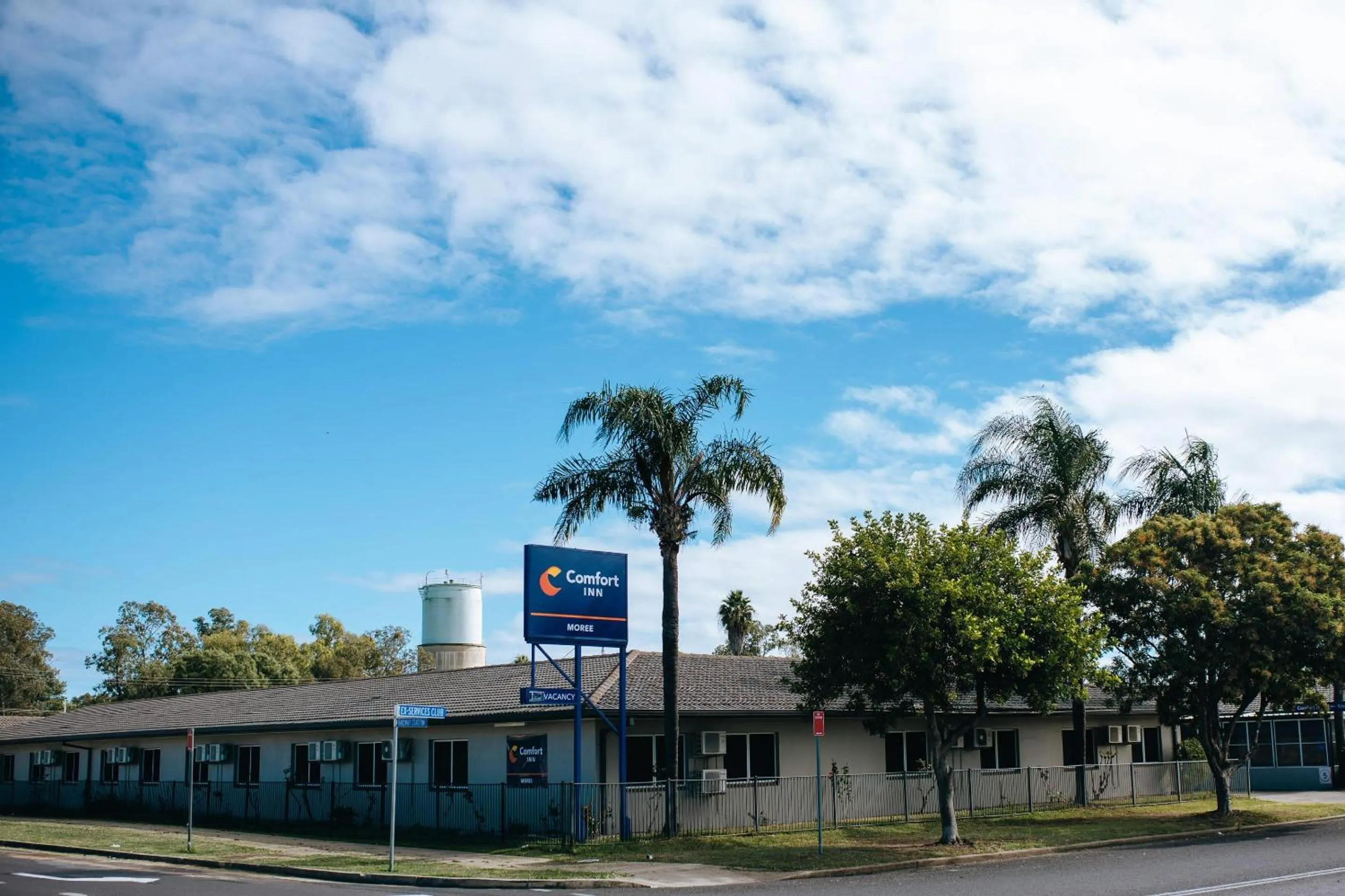 Property building in Comfort Inn Moree
