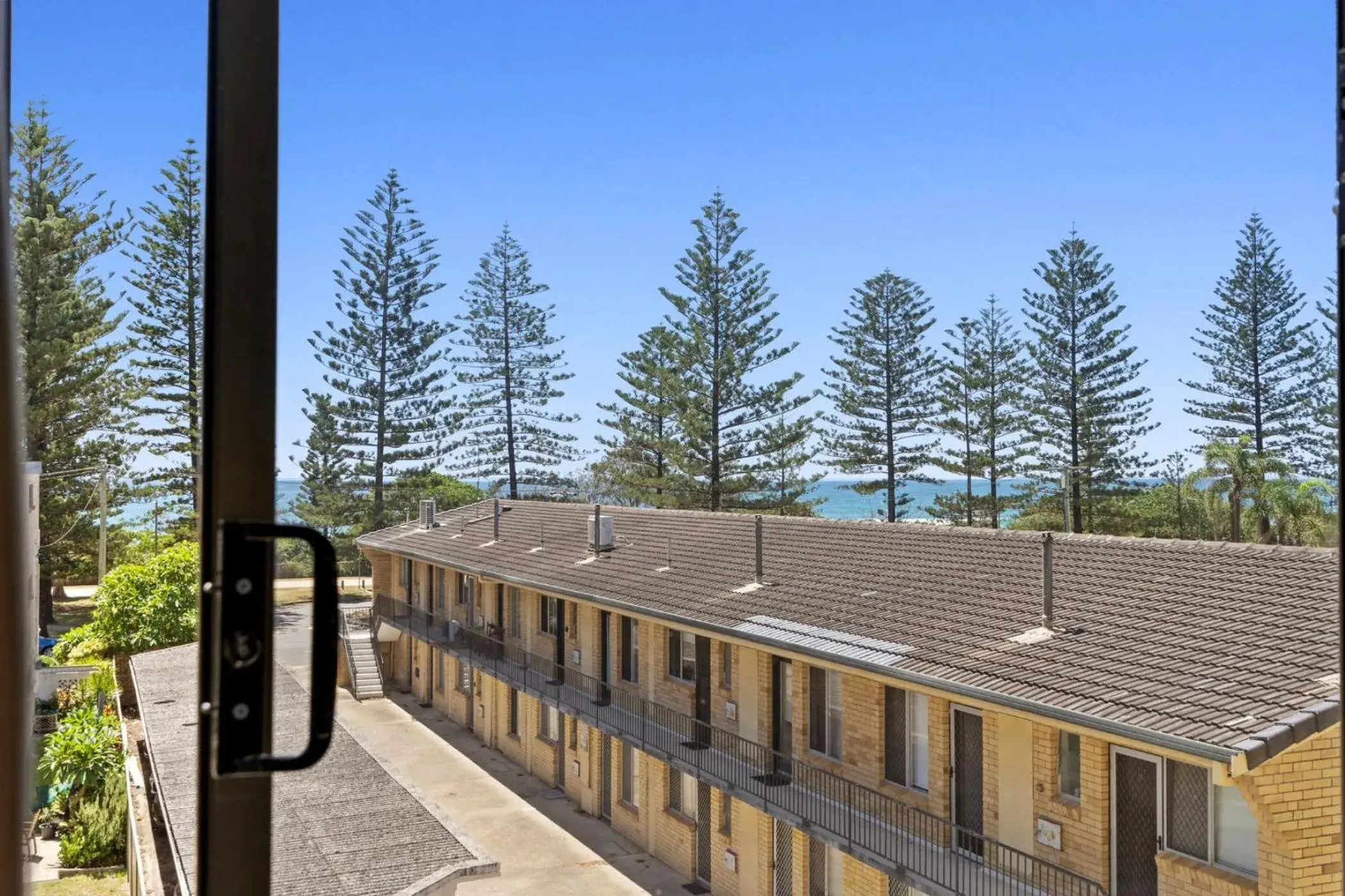 Property building in Aussie Resort Property building in Aussie Resort