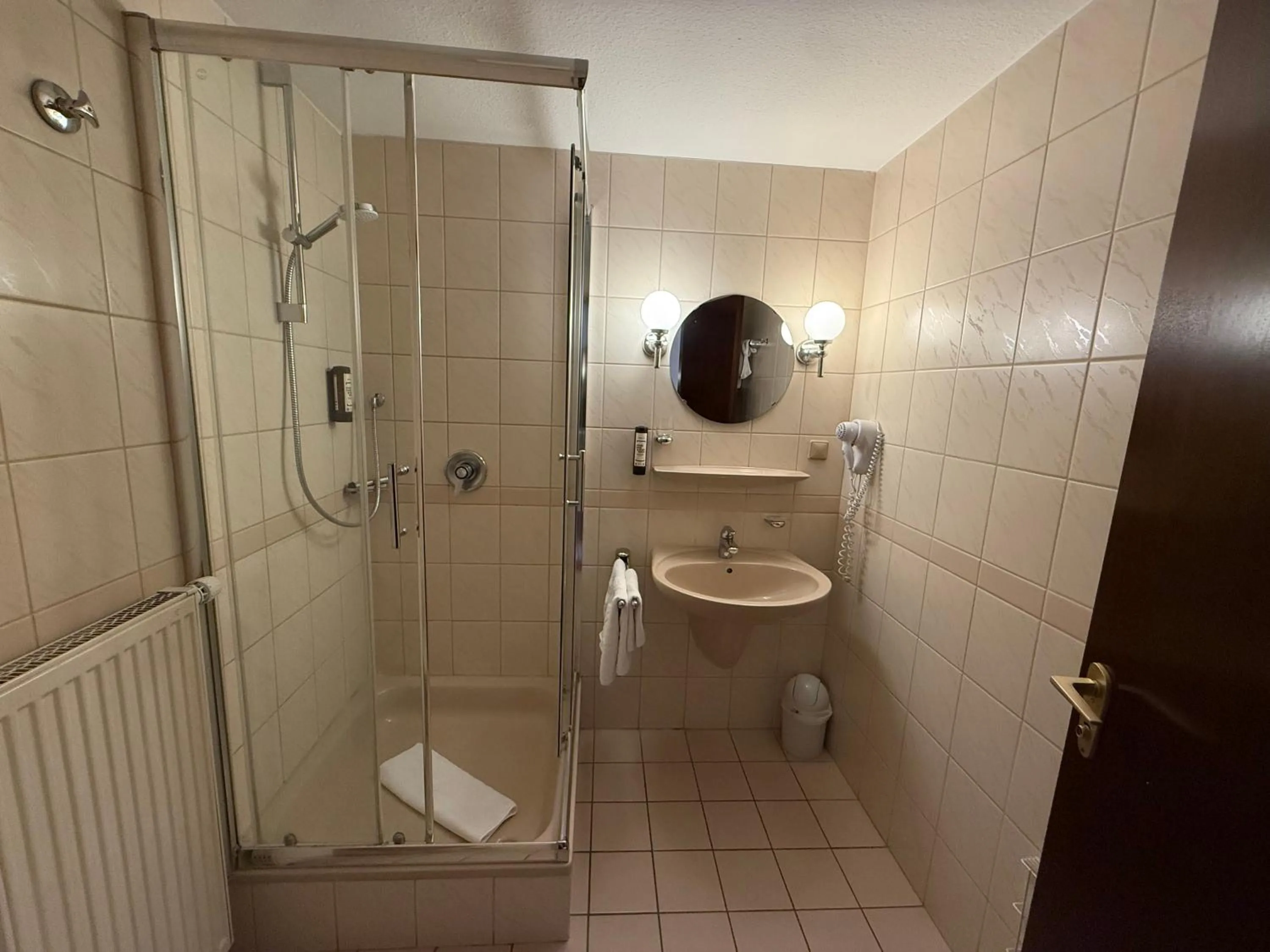 Bathroom in Hotel Post Viernheim