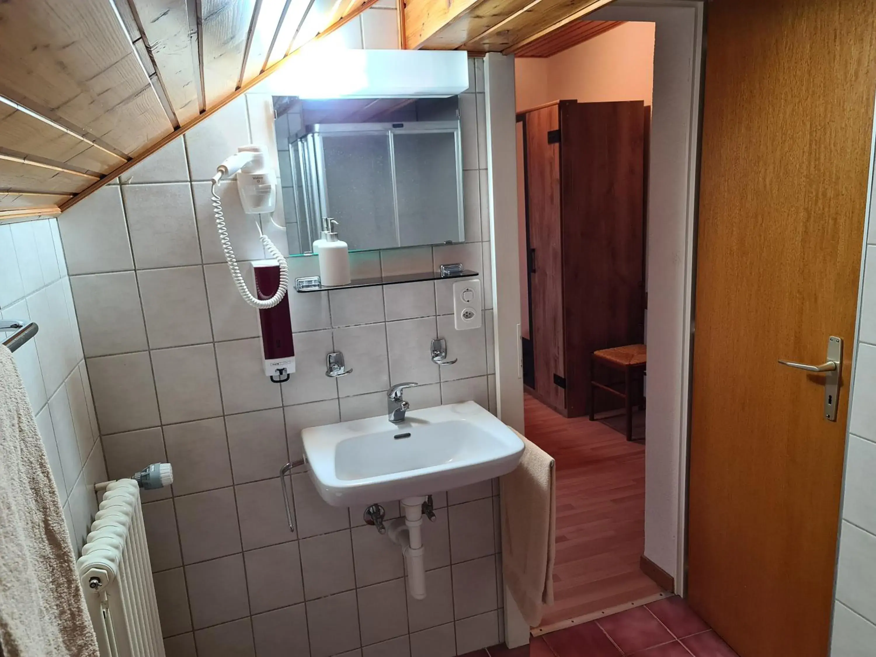 Single Room in Auberge de Ballens Single Room in Auberge de Ballens