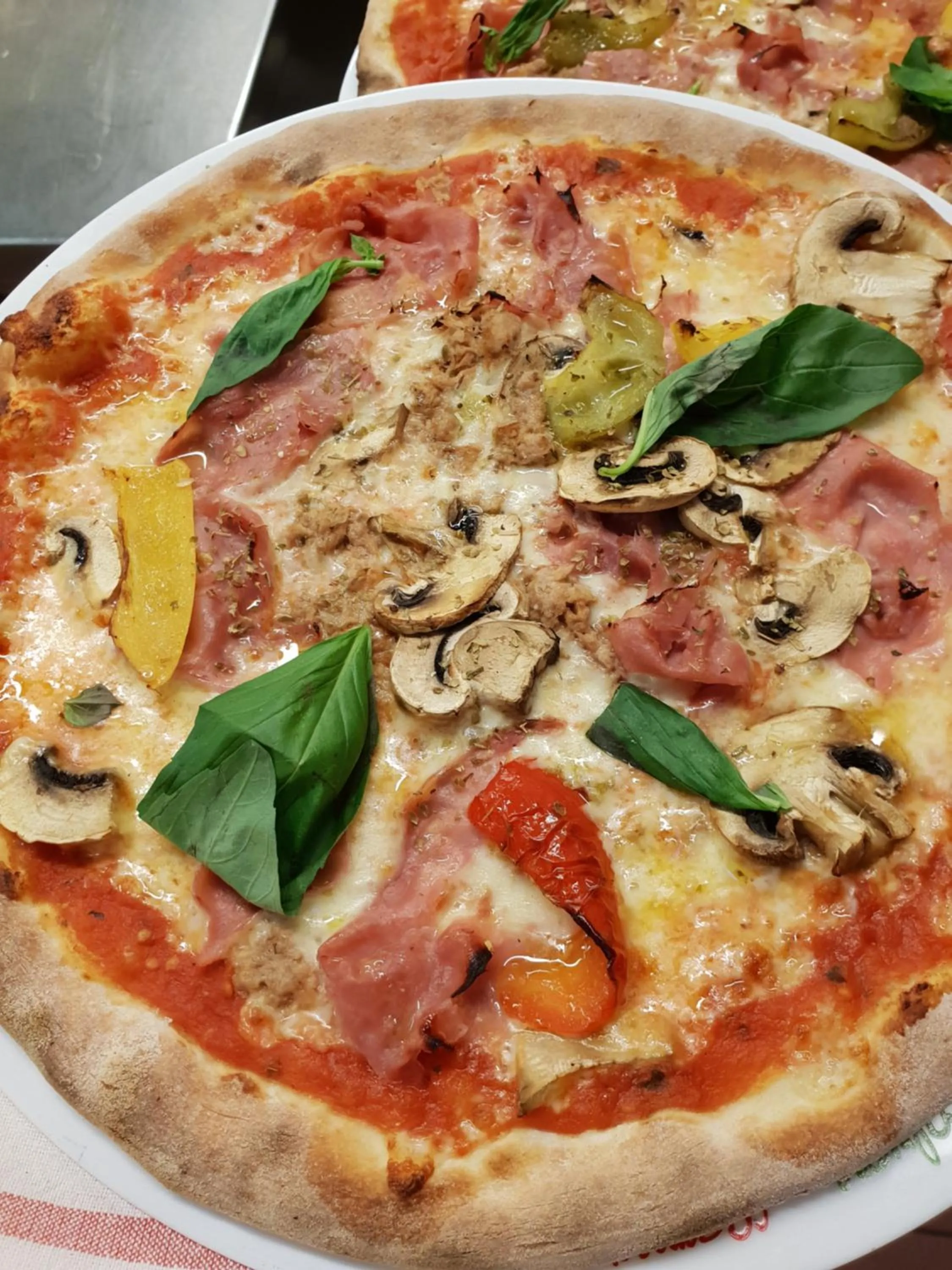 Restaurant/places to eat in Auberge de Ballens