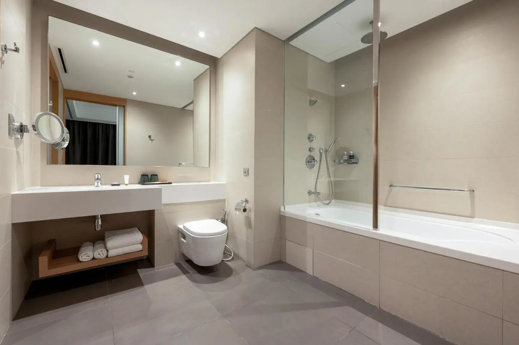 Executive Suite in Capri by Fraser Changi City, Singapore Executive Suite in Capri by Fraser Changi City, Singapore