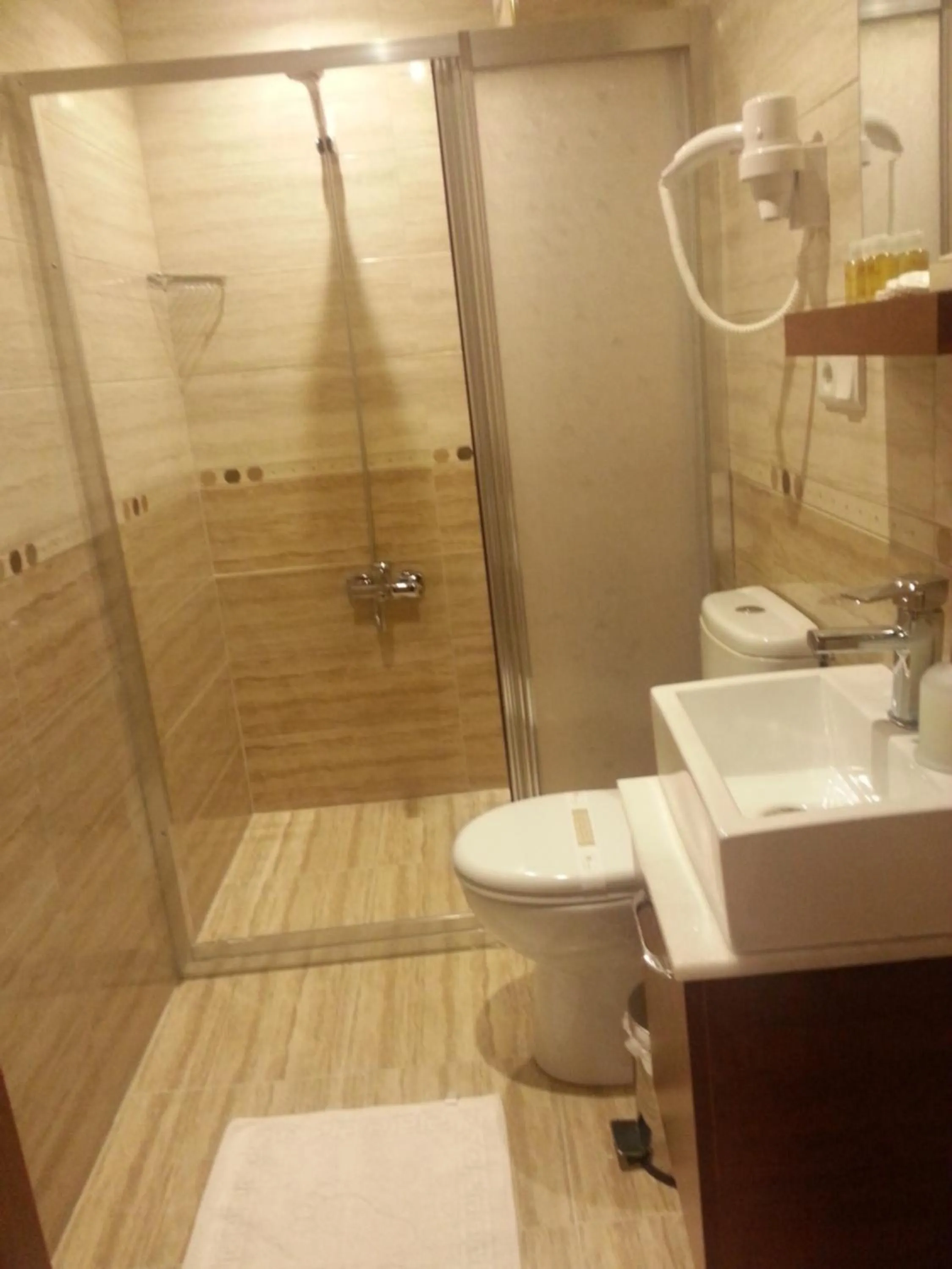 Bathroom in Hotel Rio