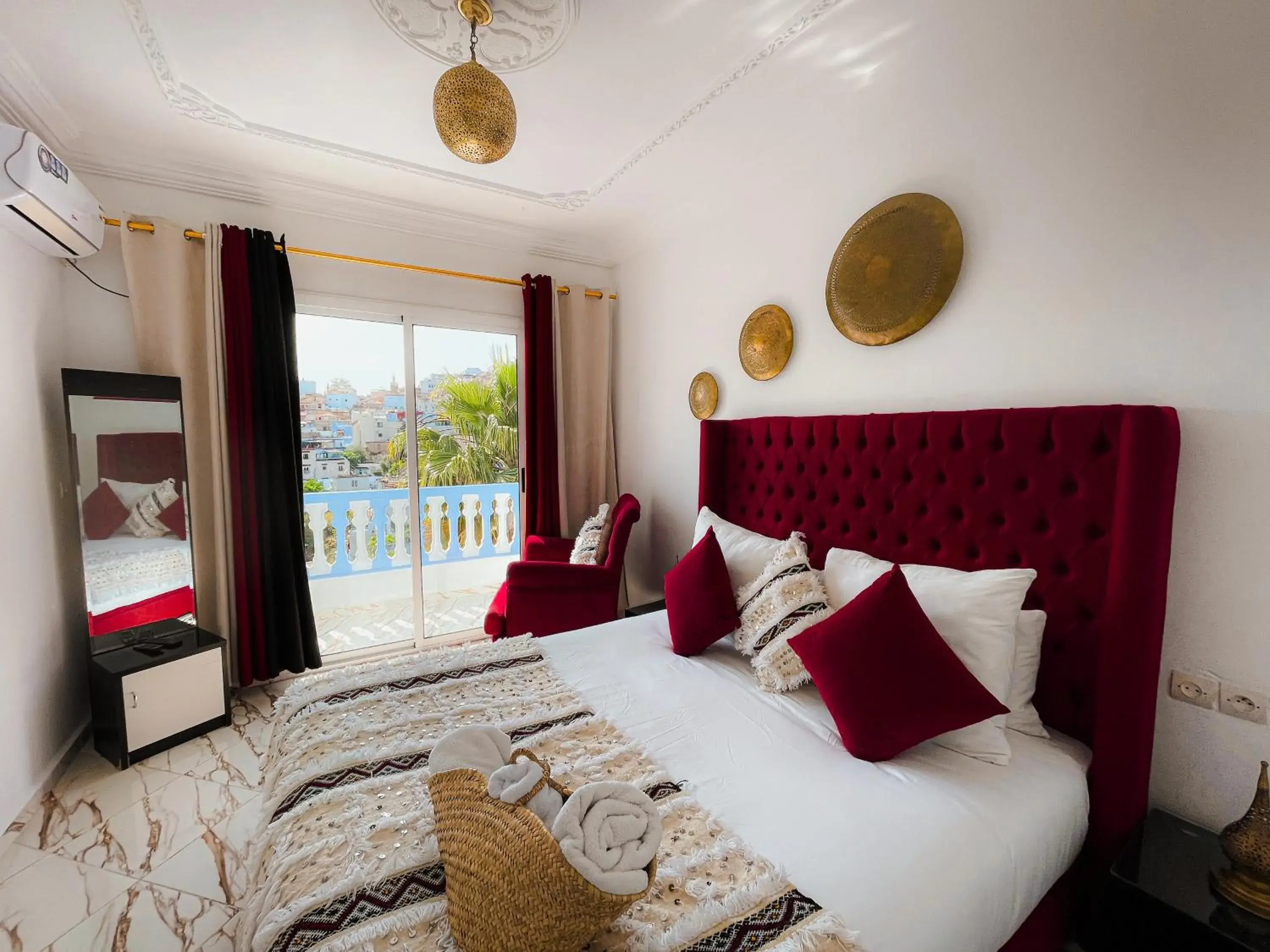 Suite with Balcony - single occupancy in Hotel Princesse Ilham Suite with Balcony - single occupancy in Hotel Princesse Ilham
