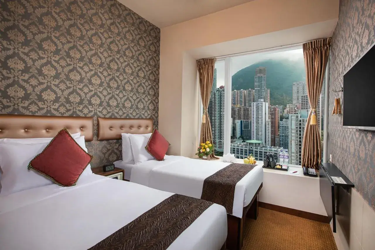 Bed in Ramada Hong Kong Harbour View Bed in Ramada Hong Kong Harbour View