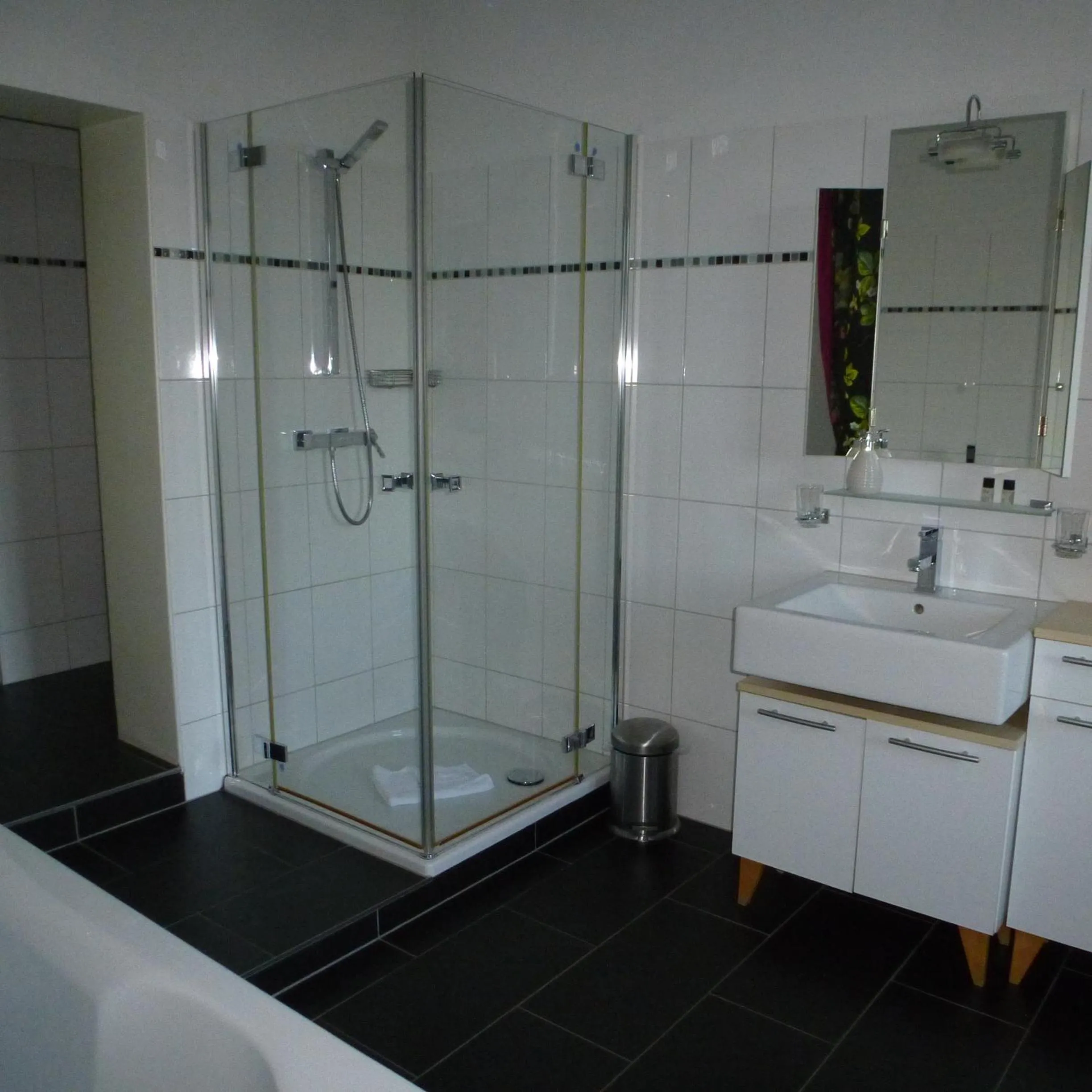 Bathroom in Schloss Hotel Wallhausen