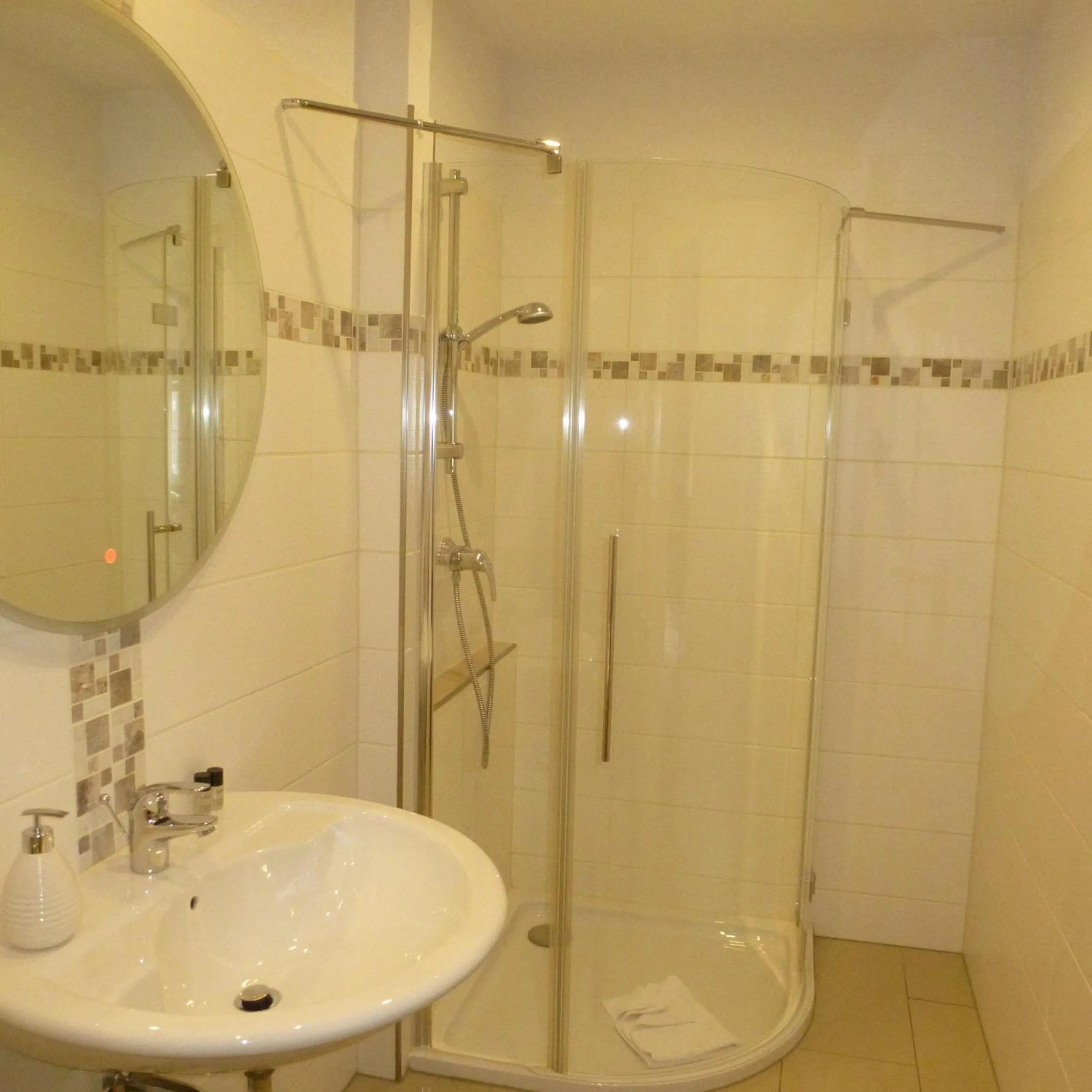 Shower in Schloss Hotel Wallhausen