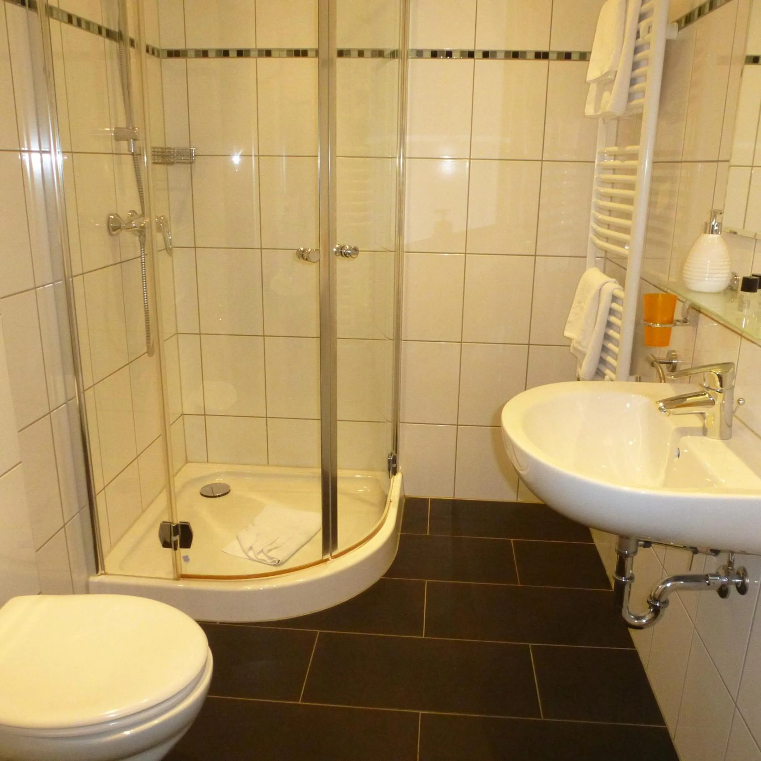 Bathroom in Schloss Hotel Wallhausen