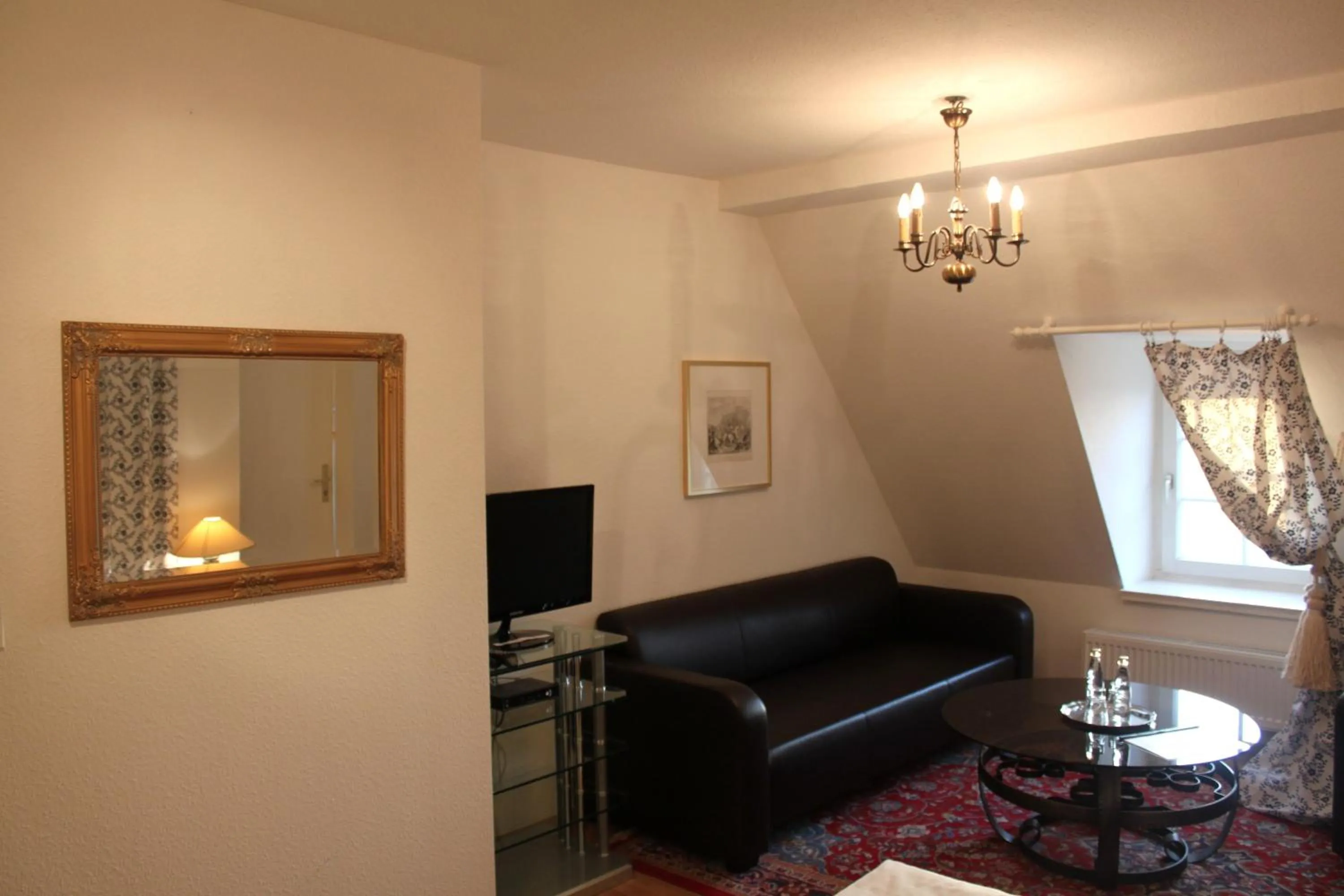TV and multimedia in Schloss Hotel Wallhausen