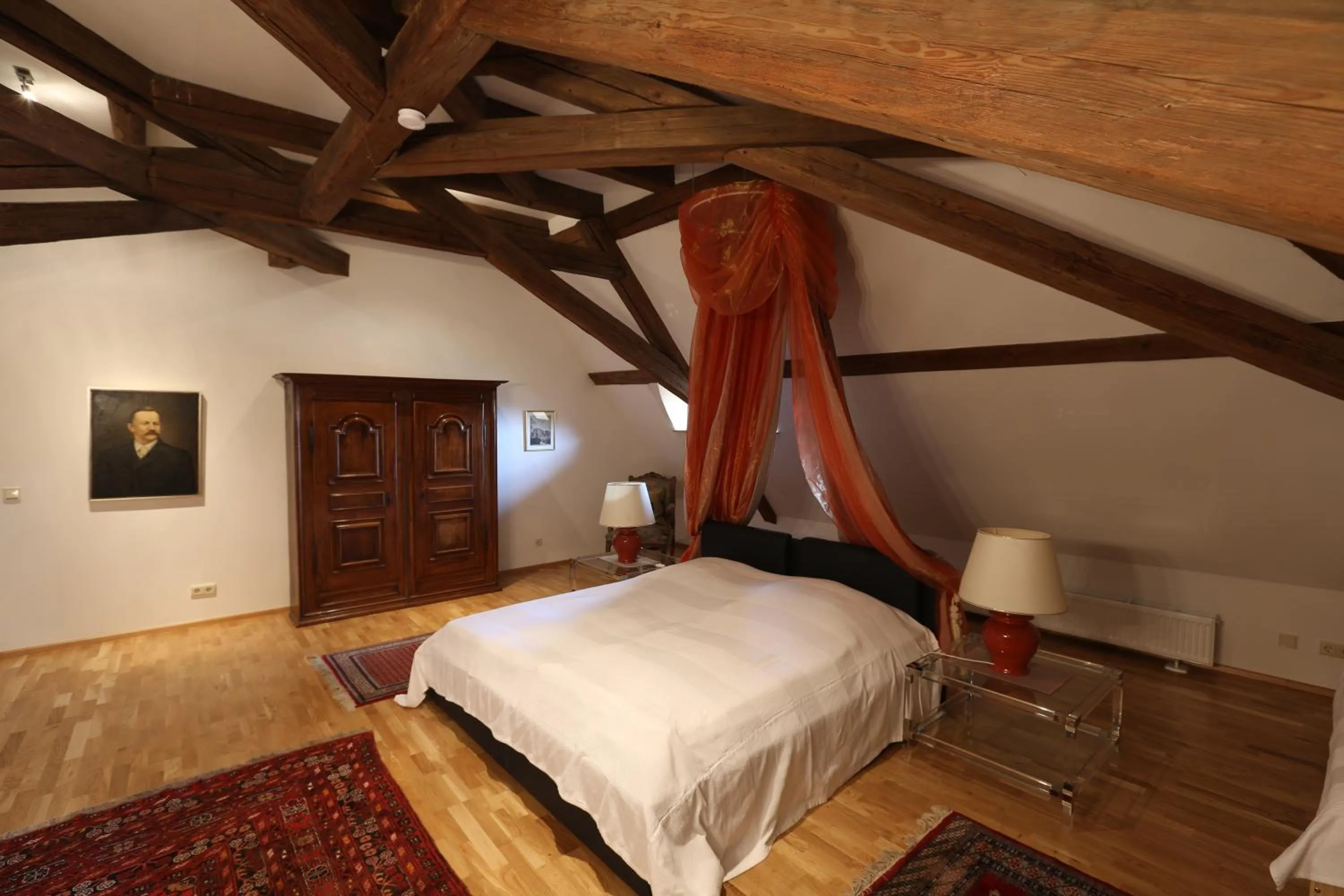 Bedroom, Bed in Schloss Hotel Wallhausen