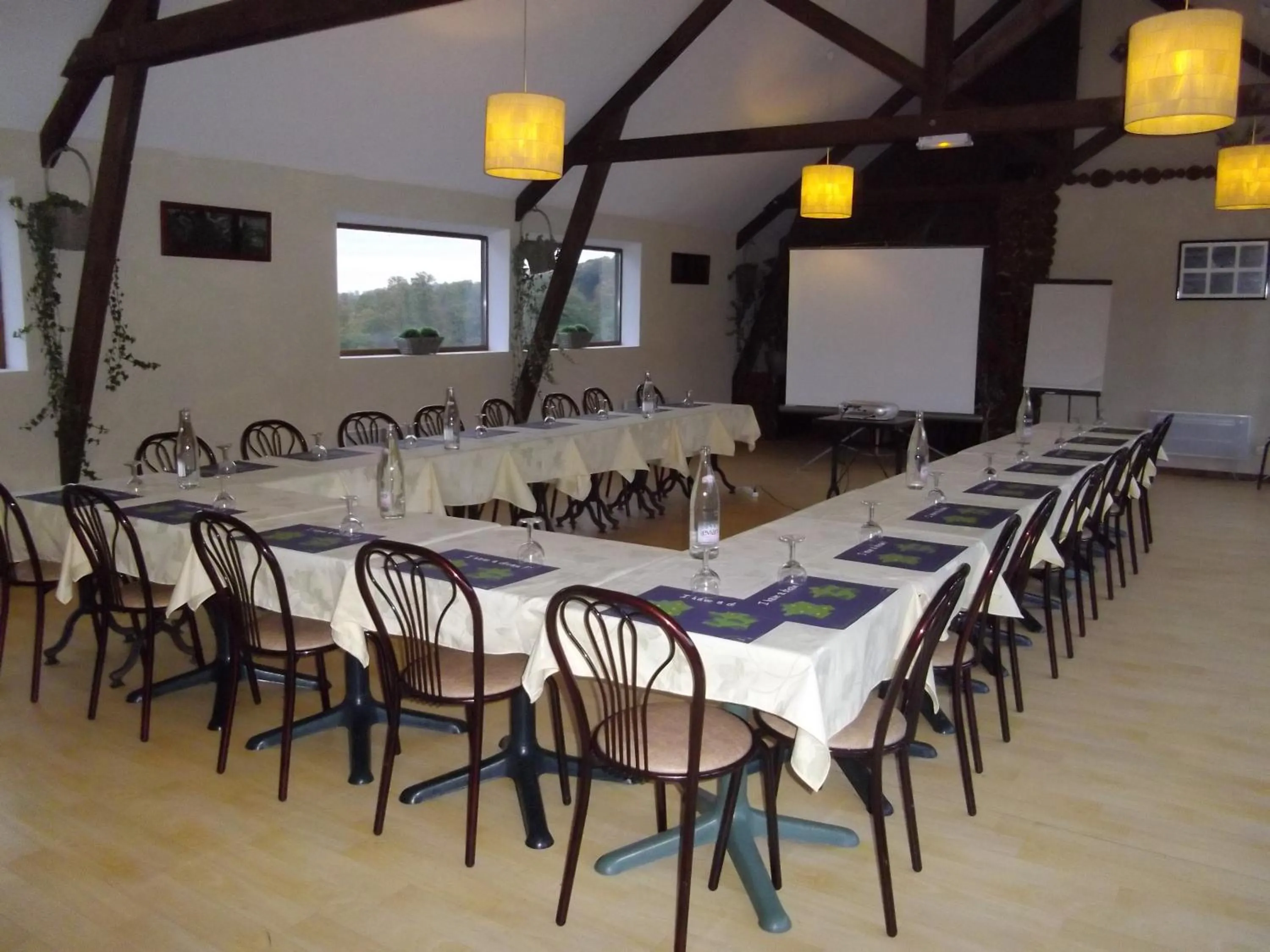 Meeting/conference room in Hotel du Golf de Clécy